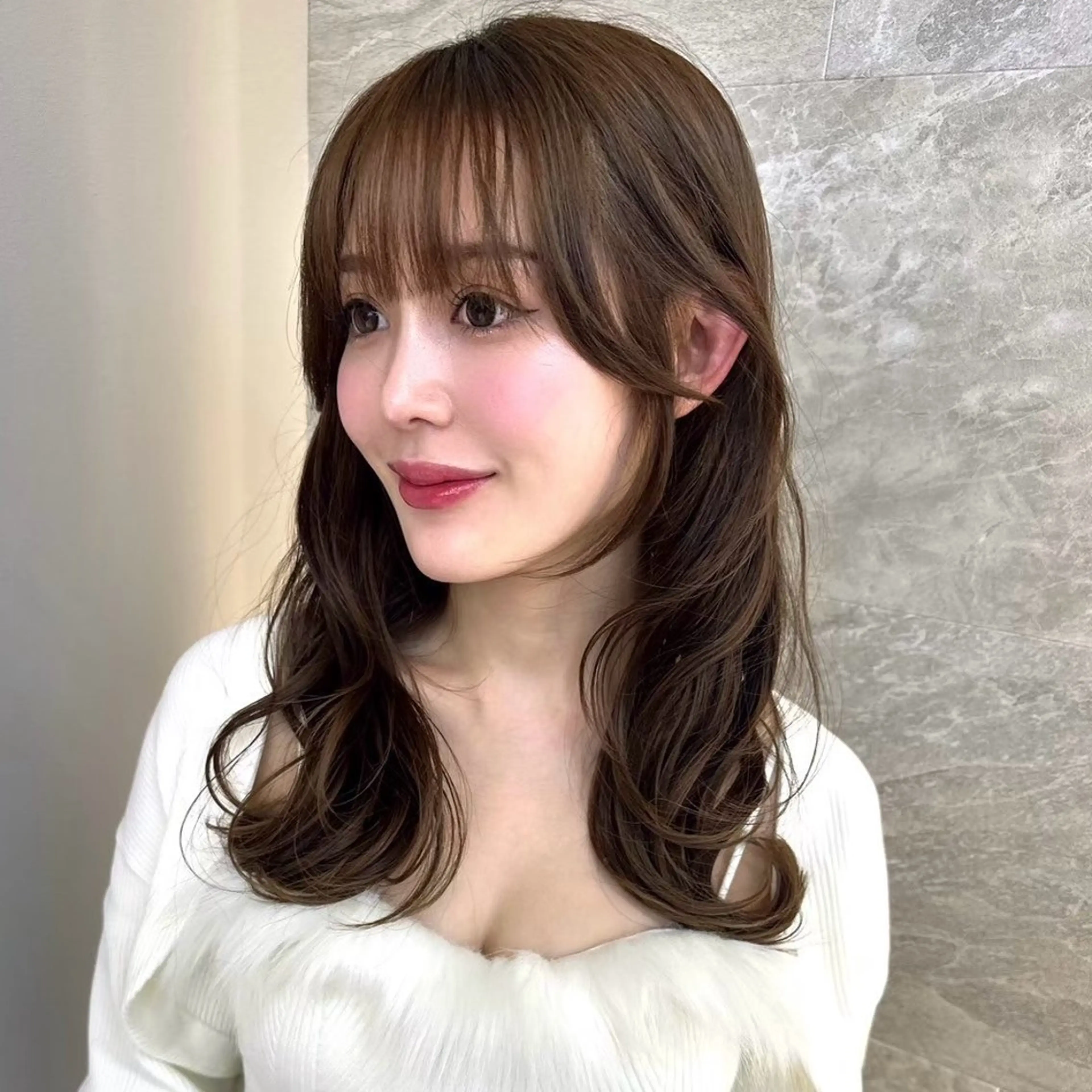 ミディアム カラー ヘアアレンジ カット ヘアカラー トリートメント ボブ|韓国|美髪矯正 |amika🌙のヘアスタイル