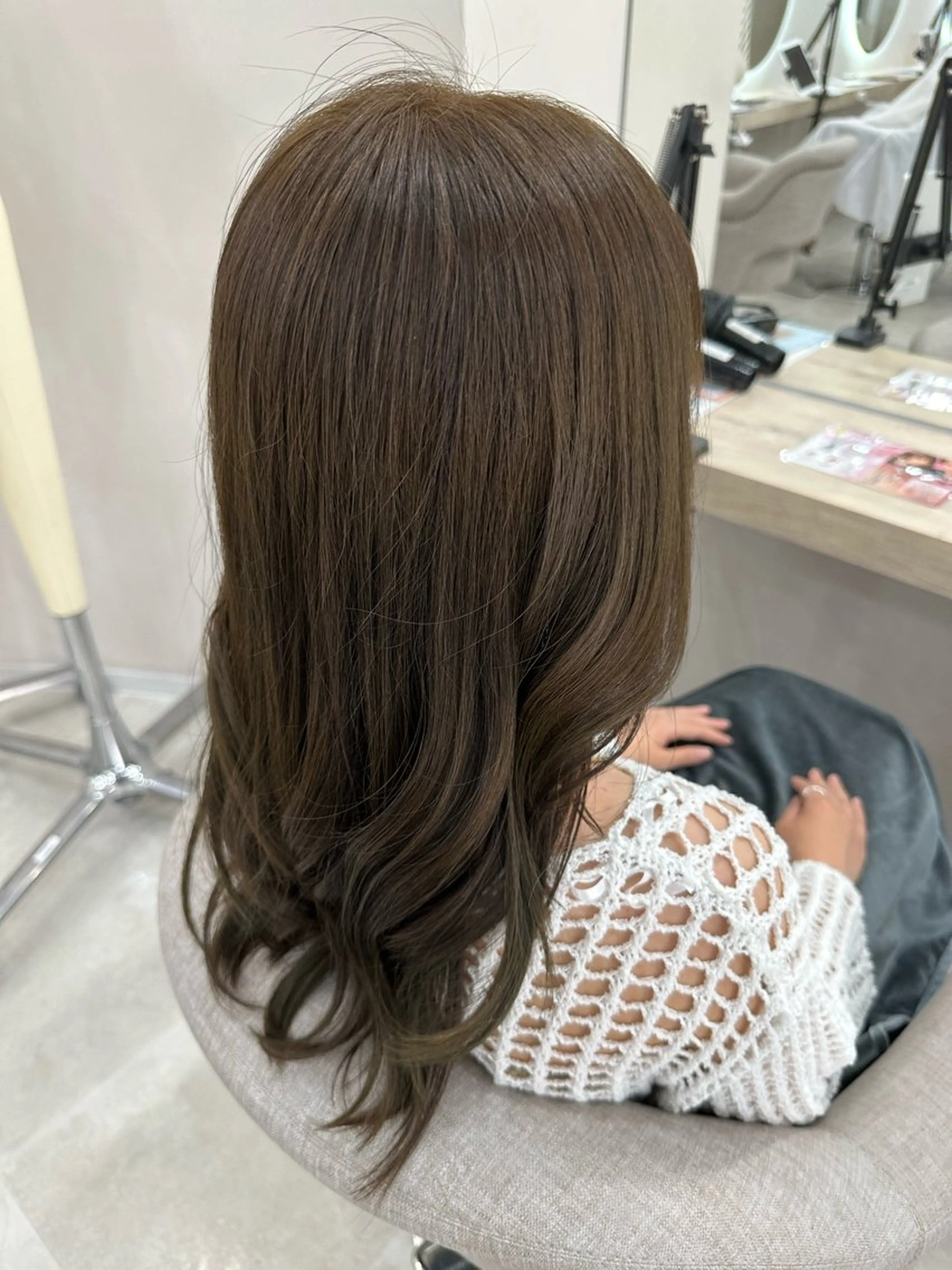 セミロング カラー ベージュカラー ブリーチ 透明感カラー ブリーチなしカラー 透明感カラー/韓国風 /髪質改善/ゴトウのヘアスタイル