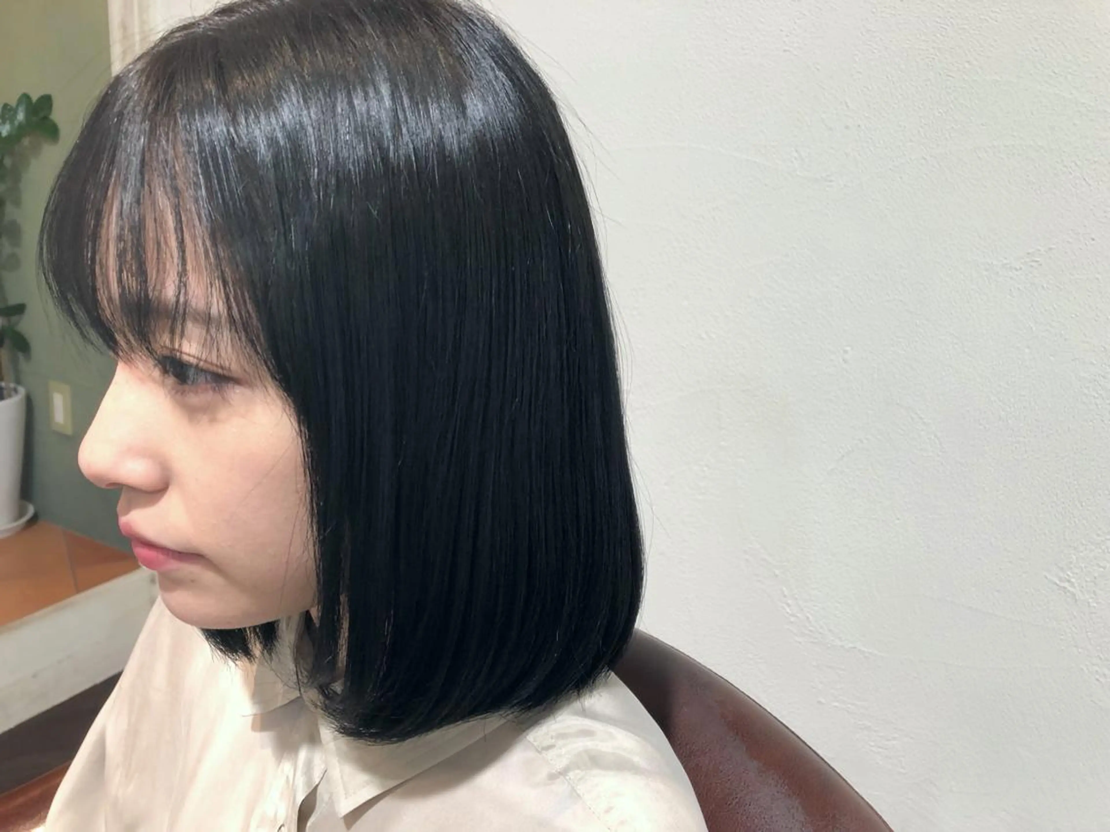 ミディアム カラー ブルーカラー 縮毛矯正 トリートメント パ ルのヘアスタイル