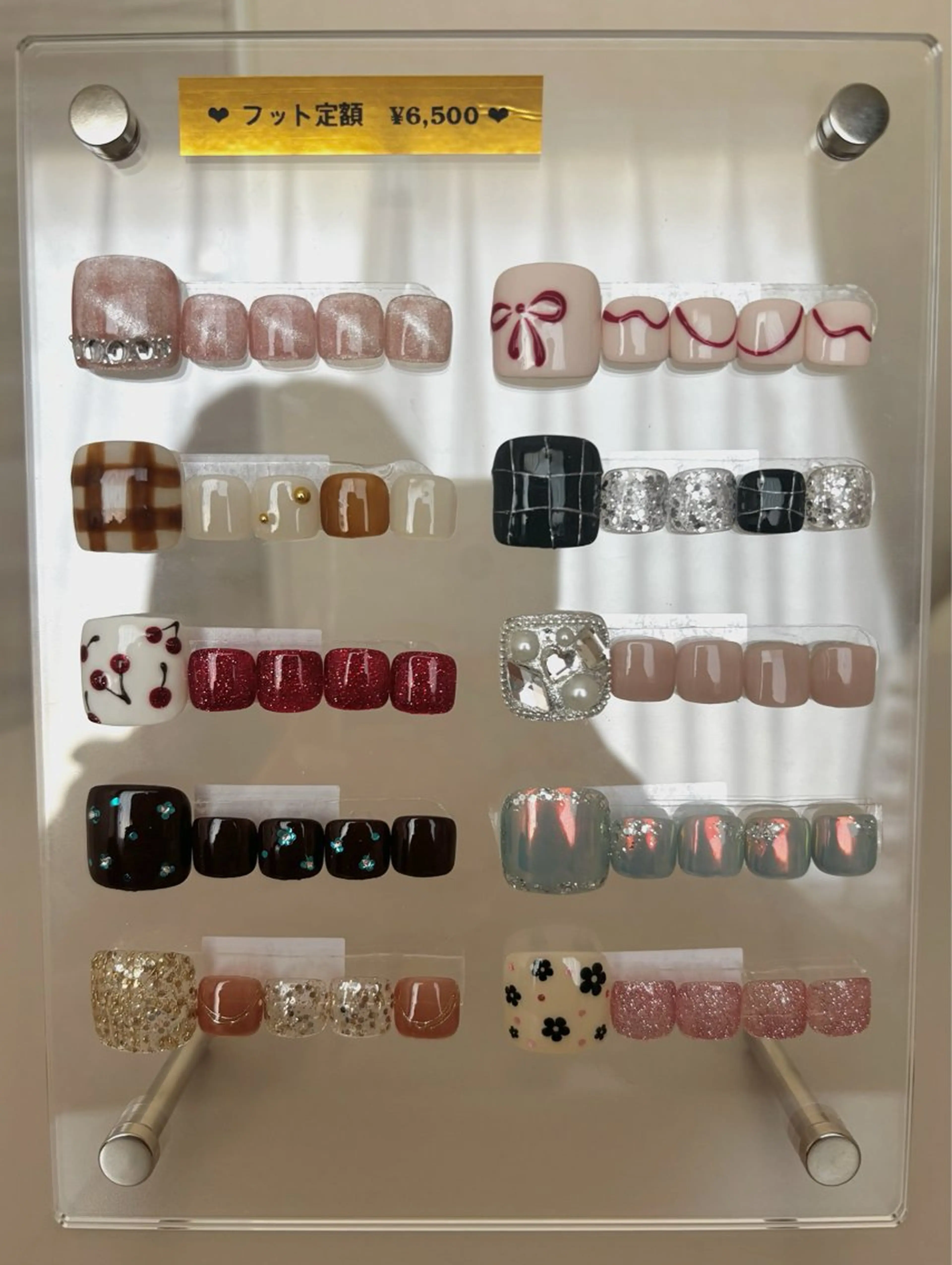 ネイル フットネイル 伊藤 菜緒のネイルデザイン