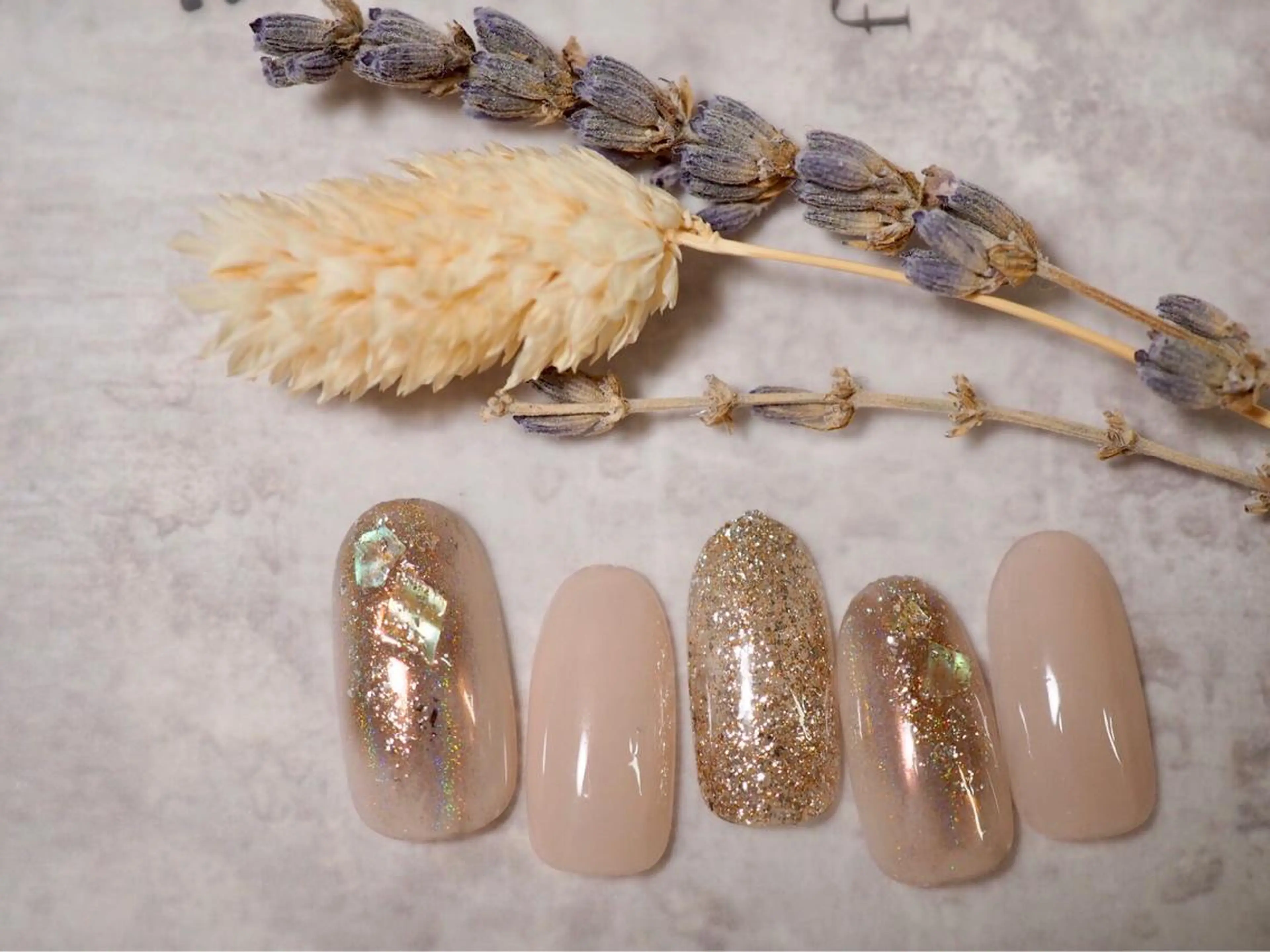 ネイル mogunail &blowのネイルデザイン