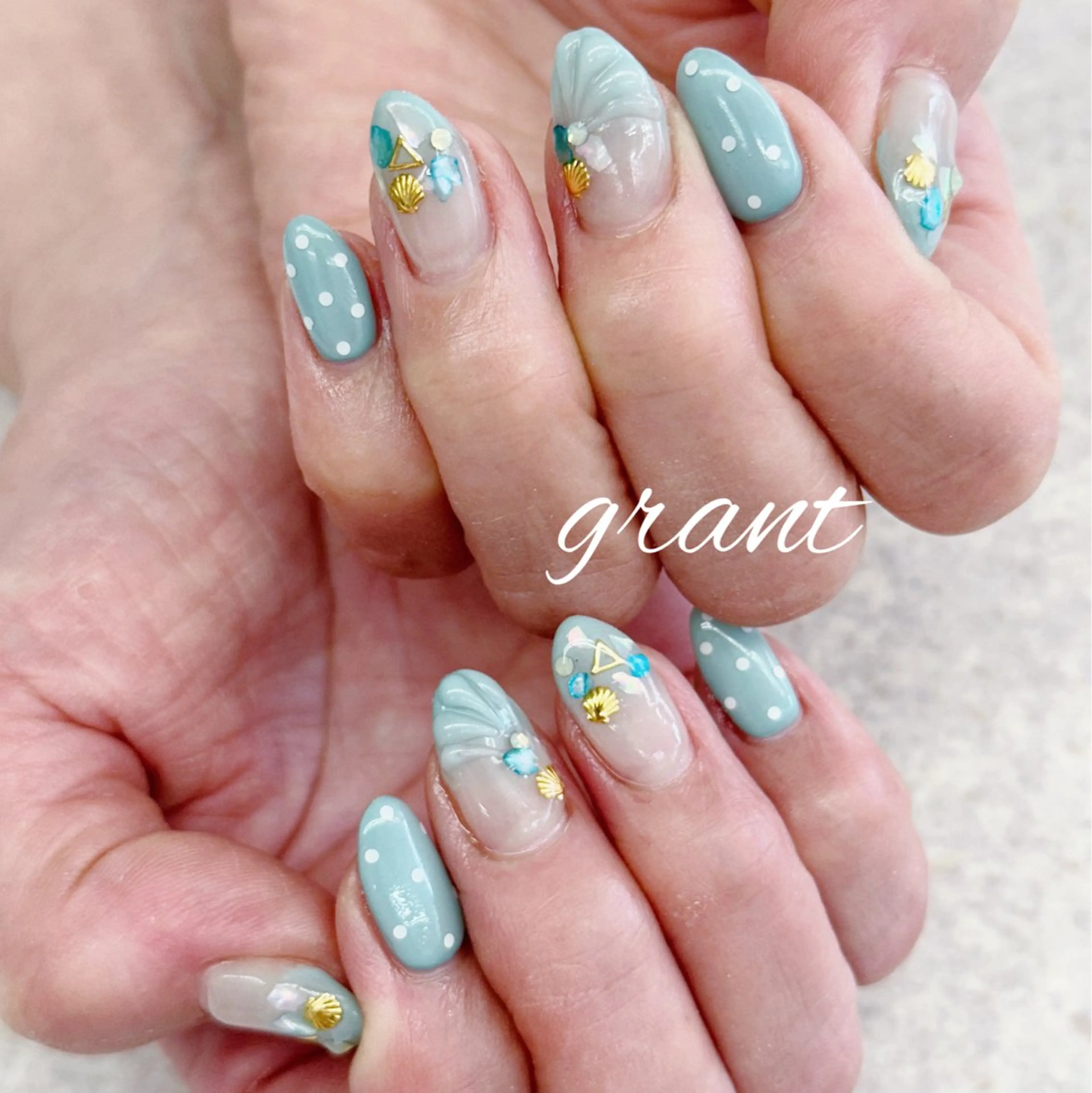 ネイル ドット 夏ネイル ハンドネイル nailsalon grantのネイルデザイン