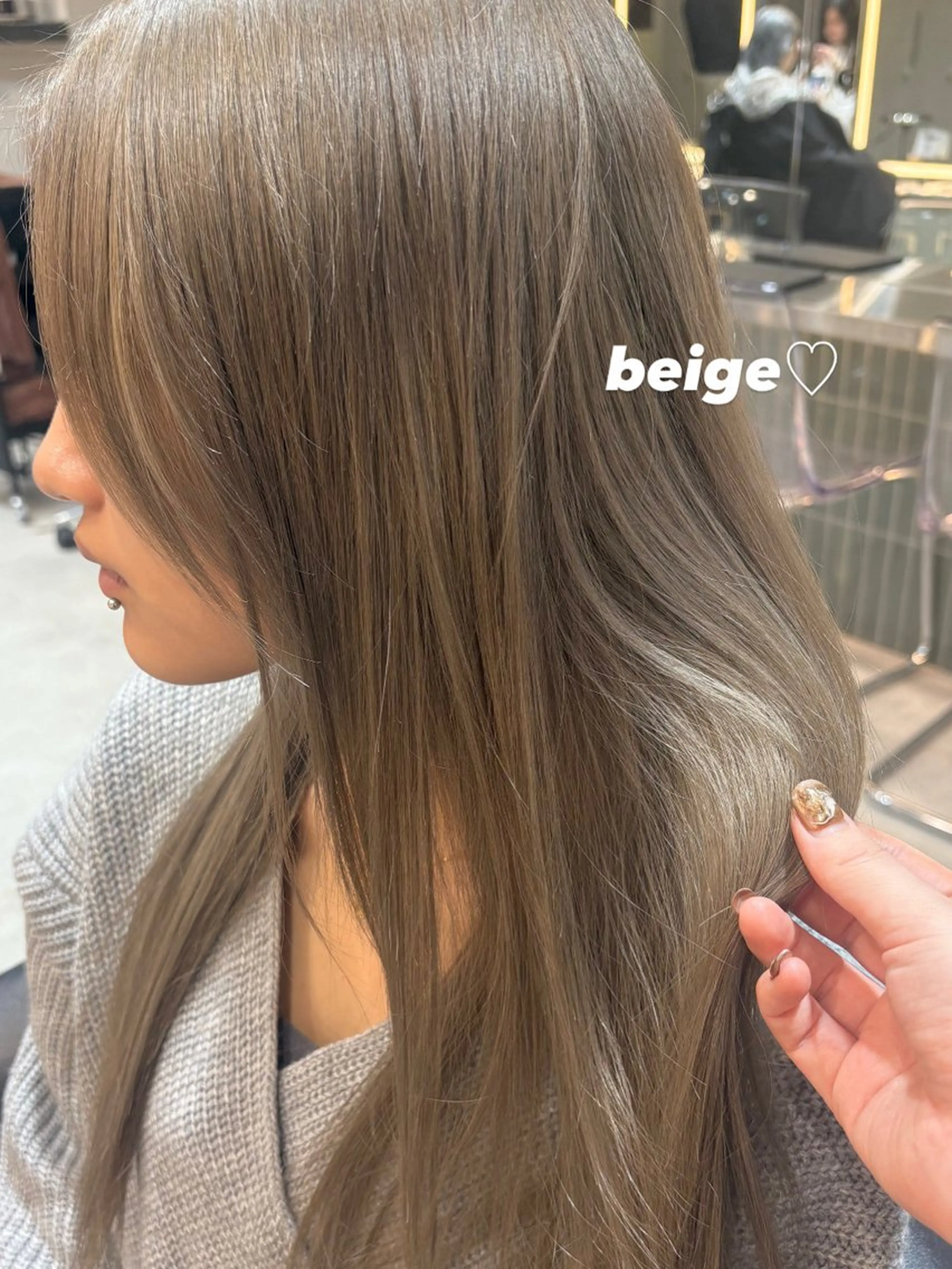 ロング ヘアカラー トリートメント 透明感カラーモデル Yuのヘアスタイル