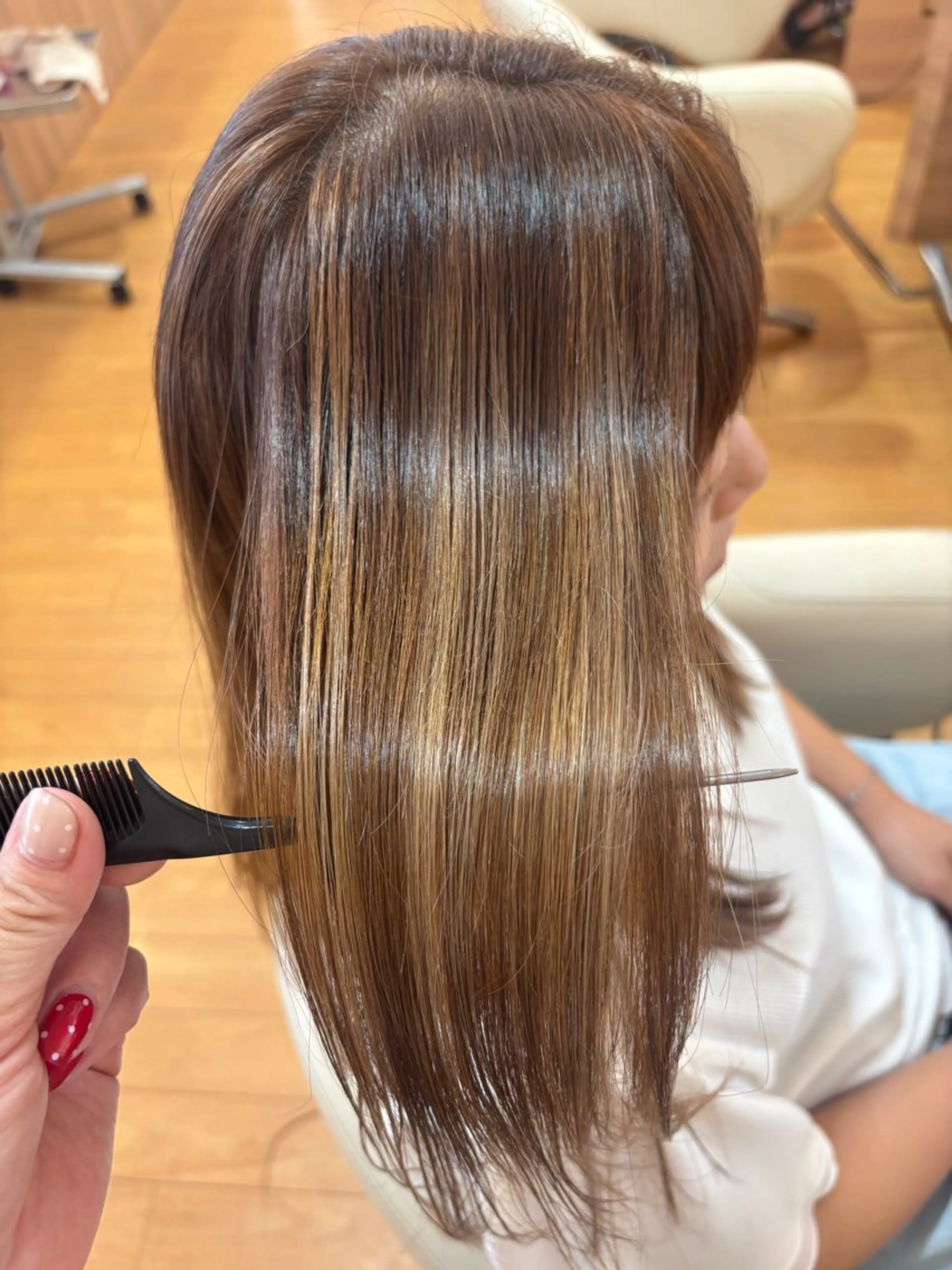 ミディアム 髪質改善カラー 清利あやなのヘアスタイル