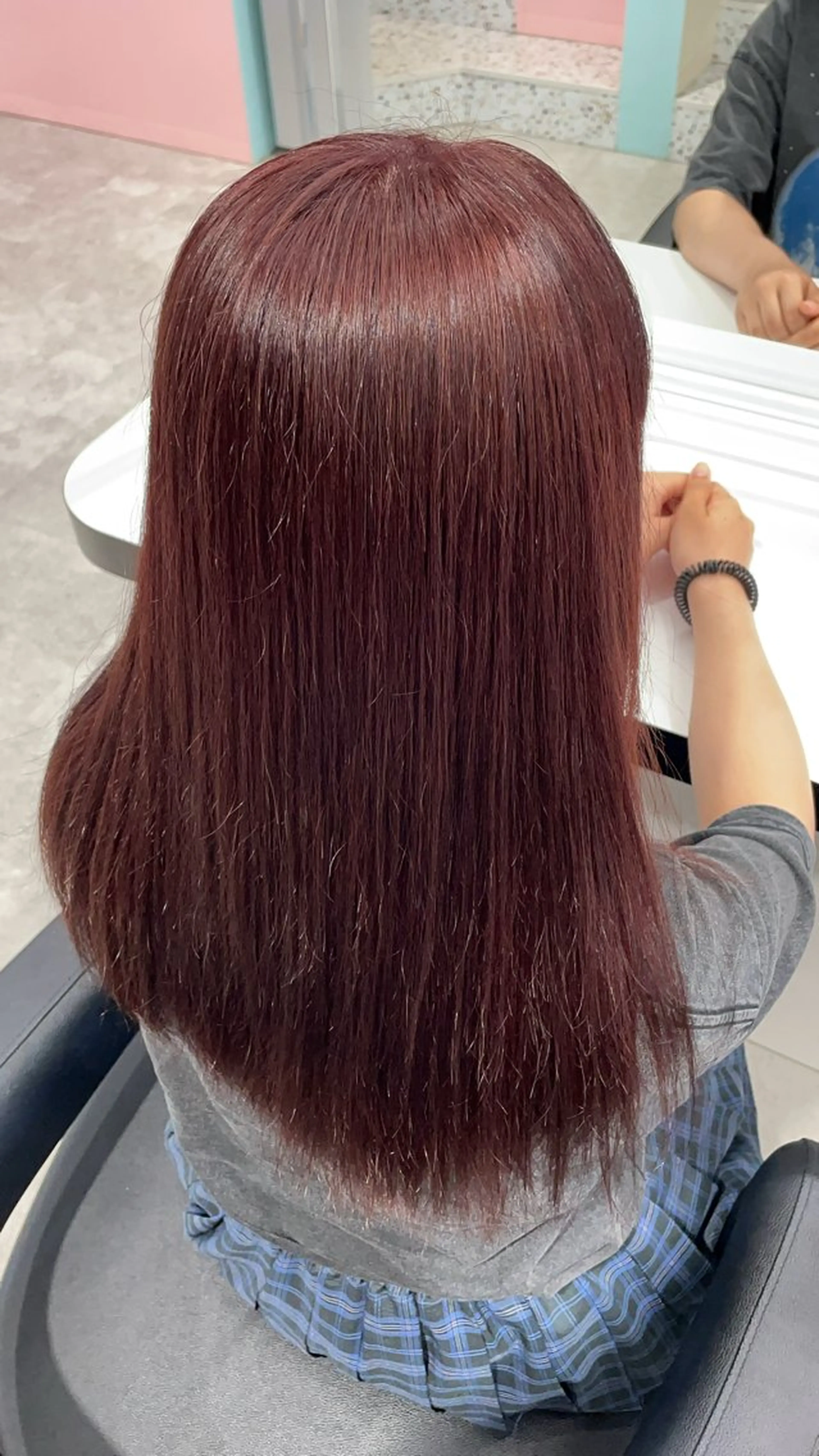 ロング カラー 履歴修正屋さん／ ブロンド／ホワイトのヘアスタイル