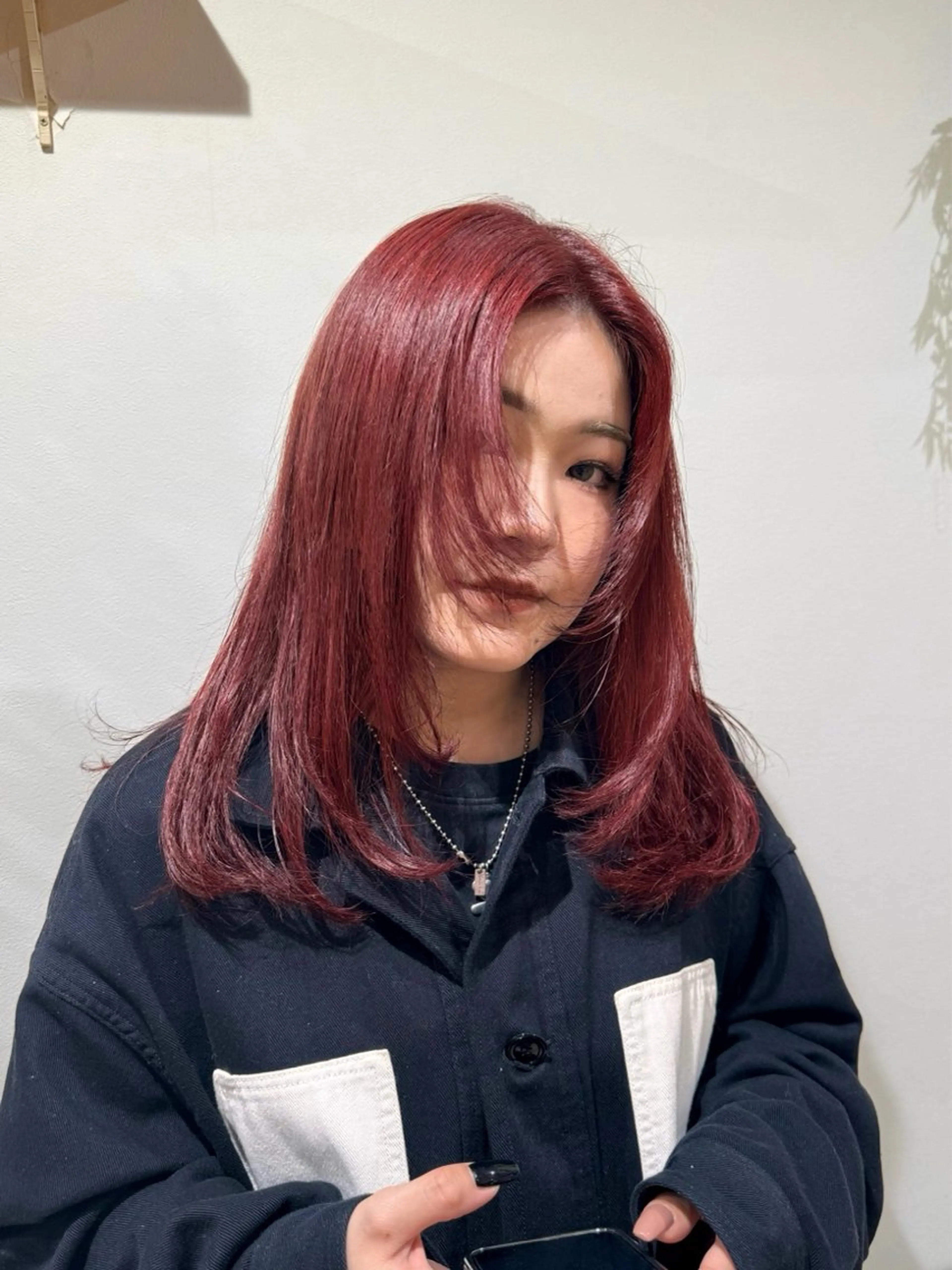 ロング カラー カシス レッドカラー レイヤーカット カット 𝙎𝙚𝙞𝙧𝙖 ☆カット/パーマのヘアスタイル