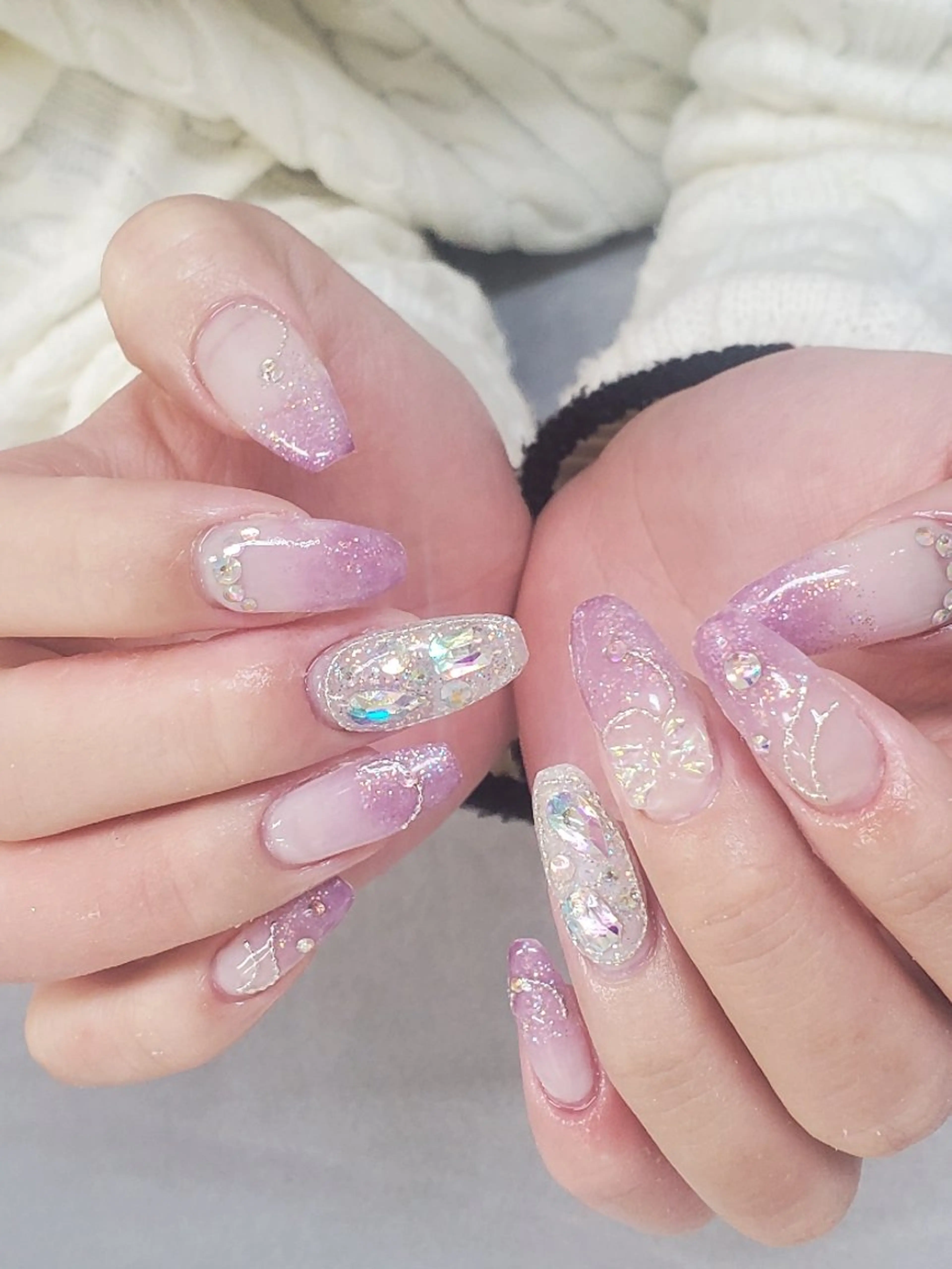 ネイル ガーリー グラデーション ラメ(グリッター) ラメグラデーション リボン Nail 🌱TSUBASAのネイルデザイン