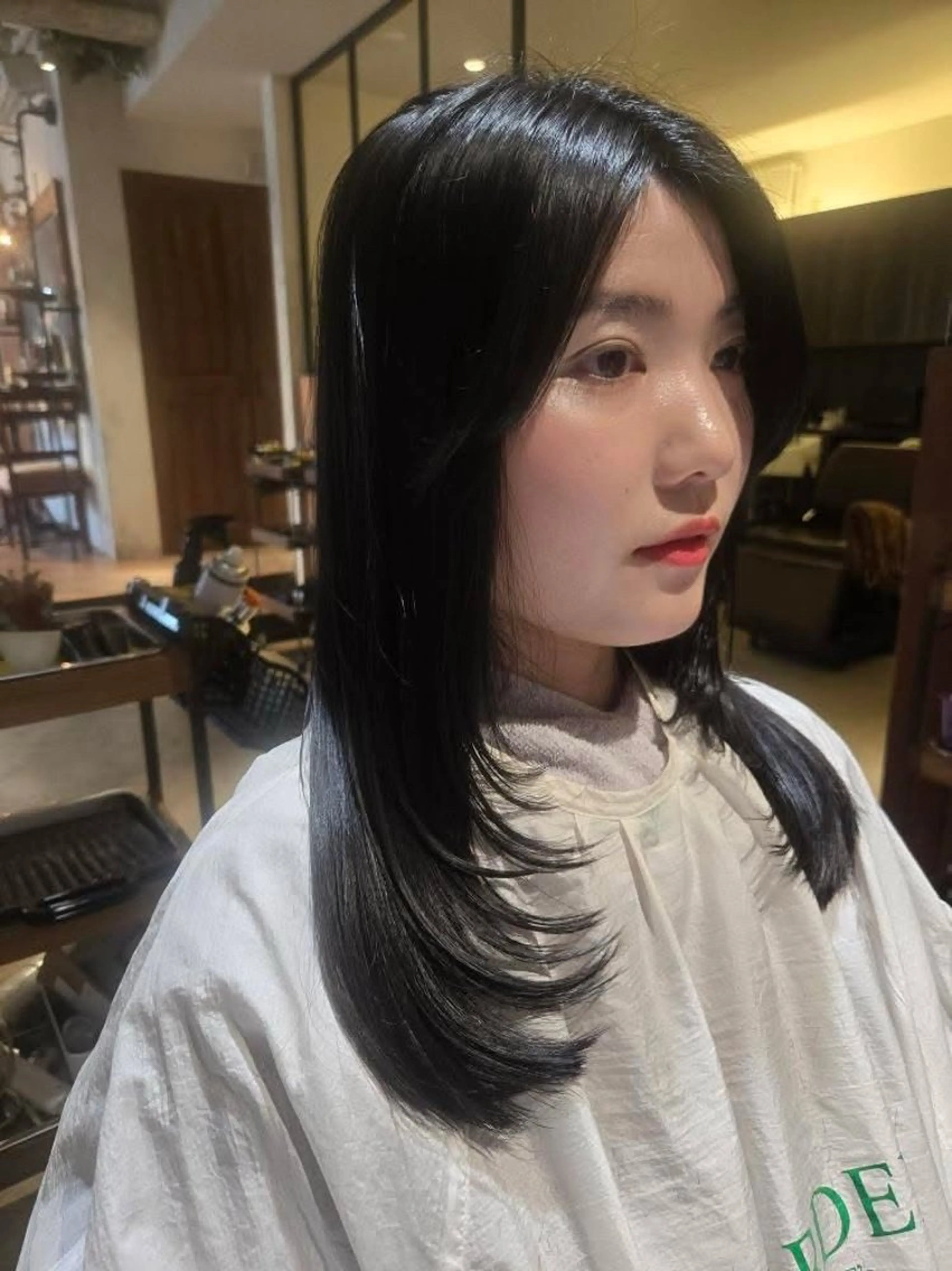 セミロング カット ヘアカラー 韓国好き🇰🇷 美容師MIKUのヘアスタイル