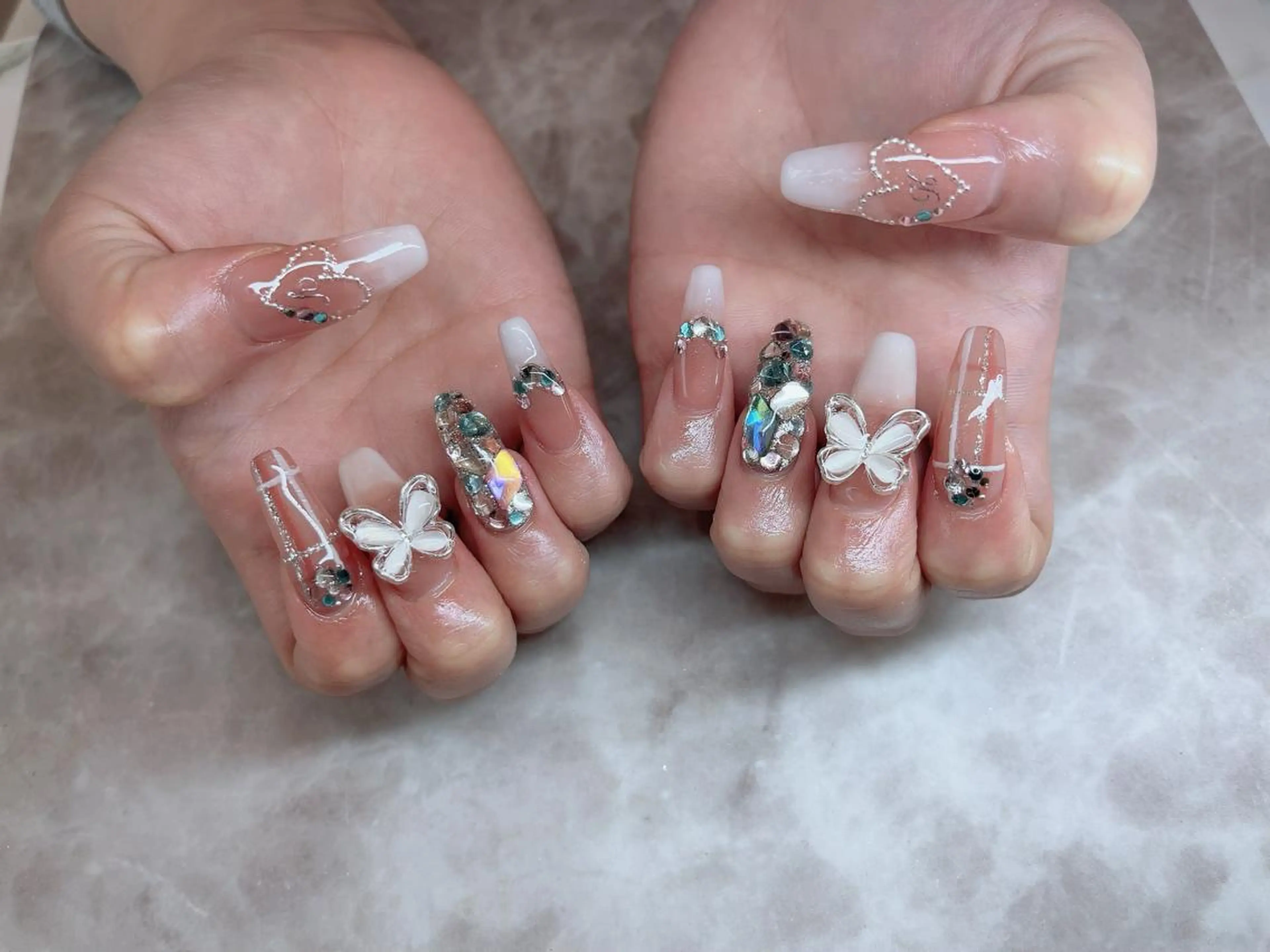 ネイル noix nail &eyeのネイルデザイン