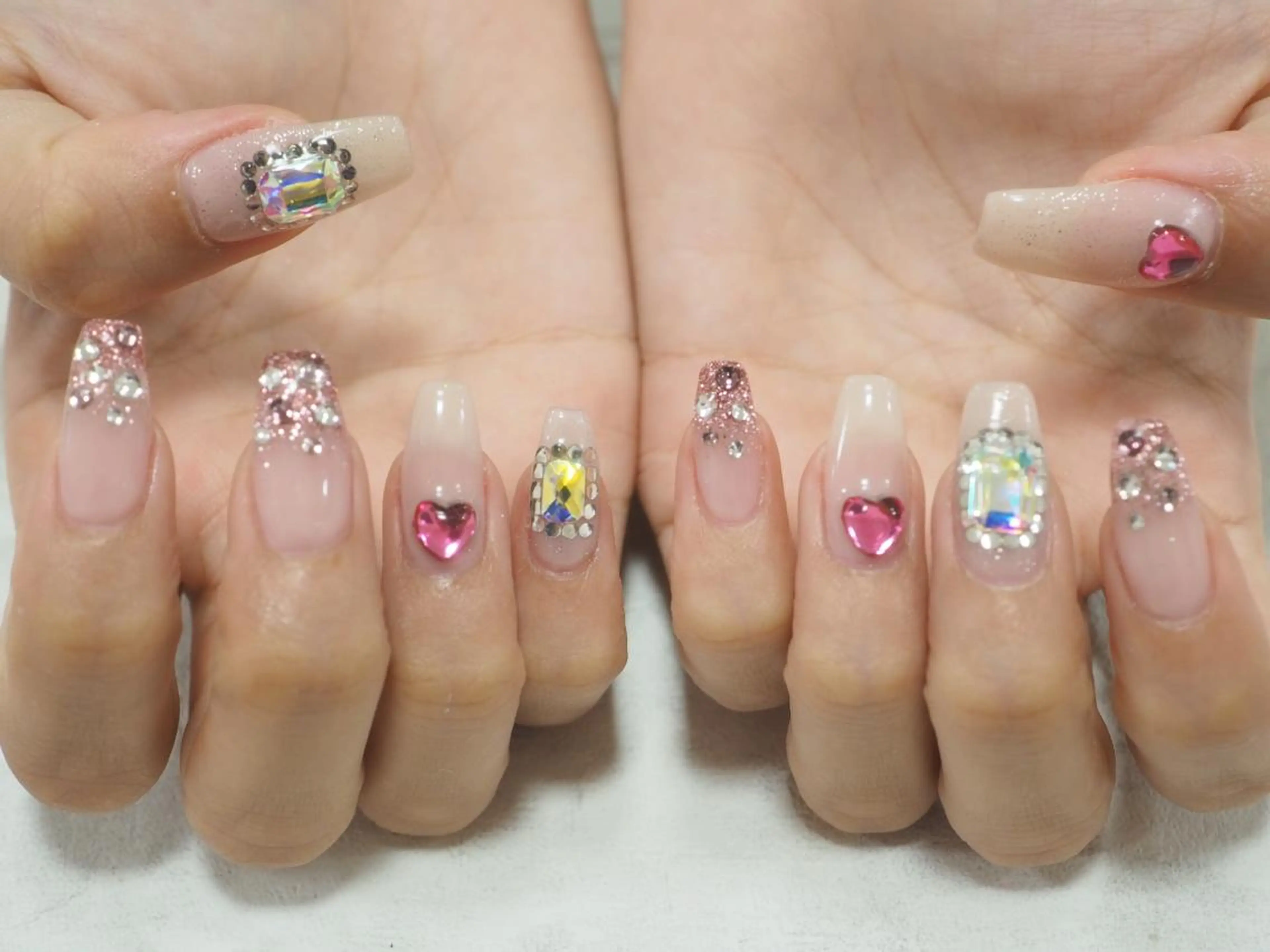 ネイル Amore Nのネイルデザイン