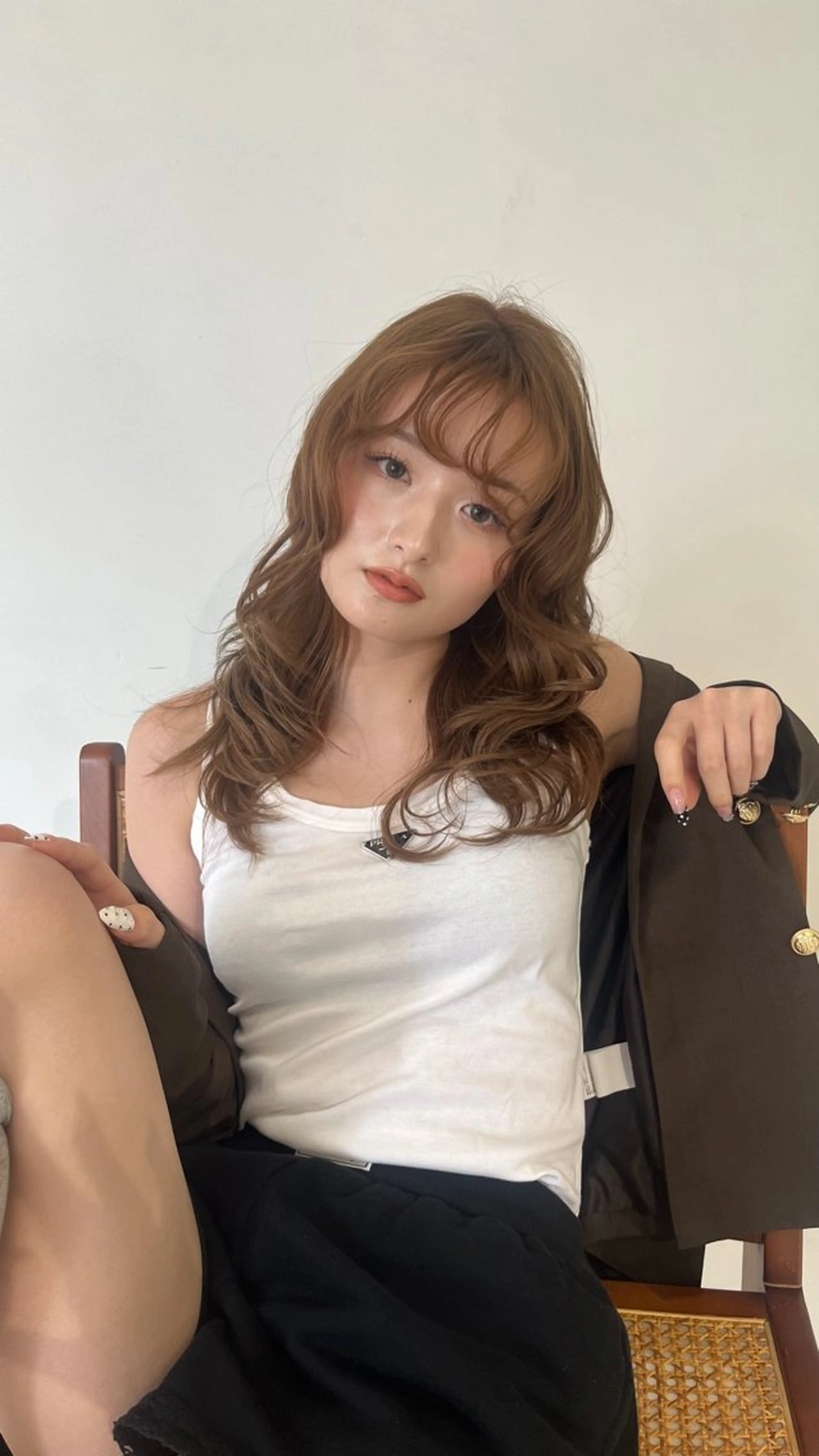 セミロング カラー enu  hair所属・ブリーチなしベージュ レイヤーカットはるかのヘアスタイル