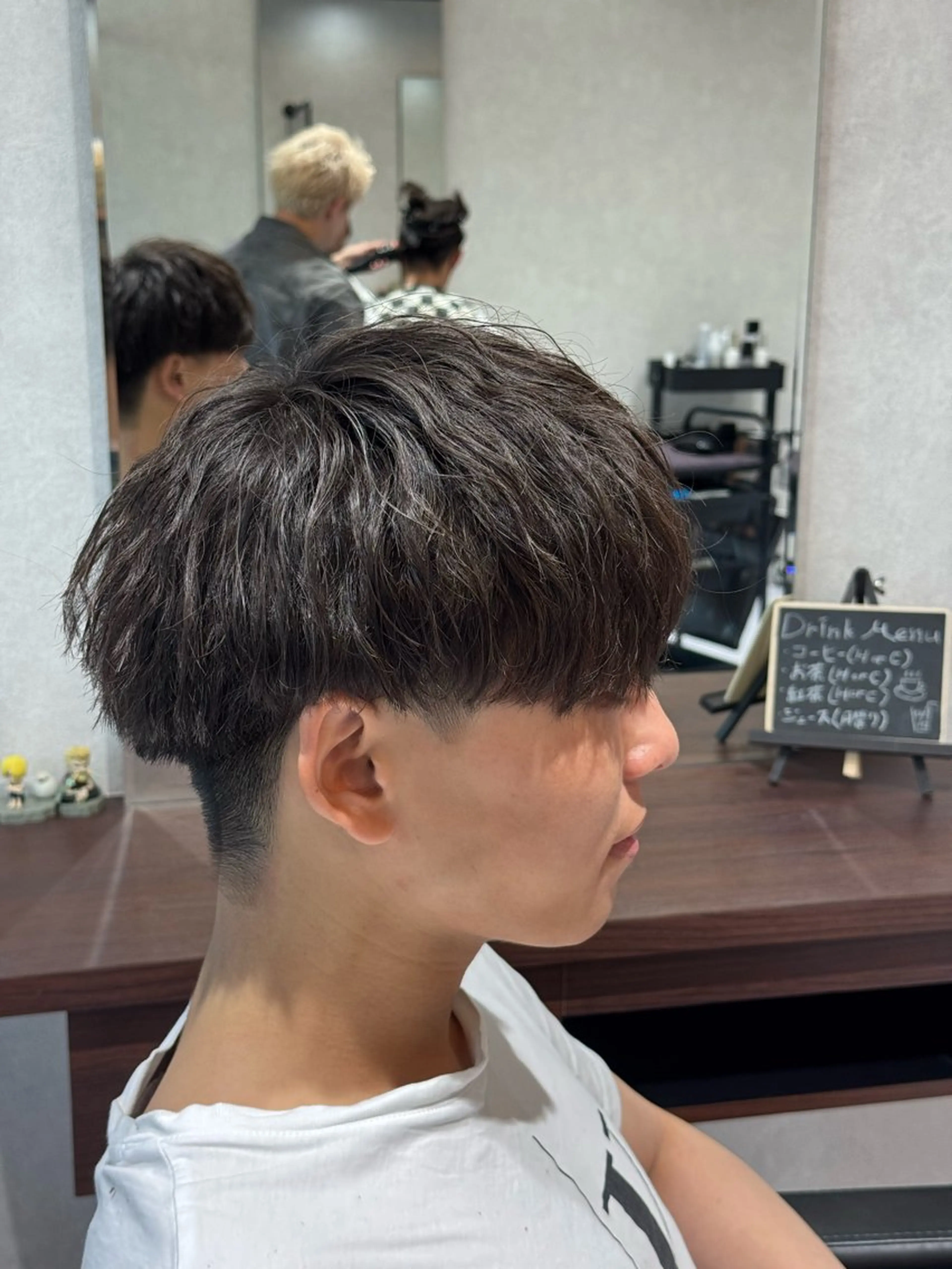 ショート パーマ メンズ マッシュ 東 拓己のヘアスタイル
