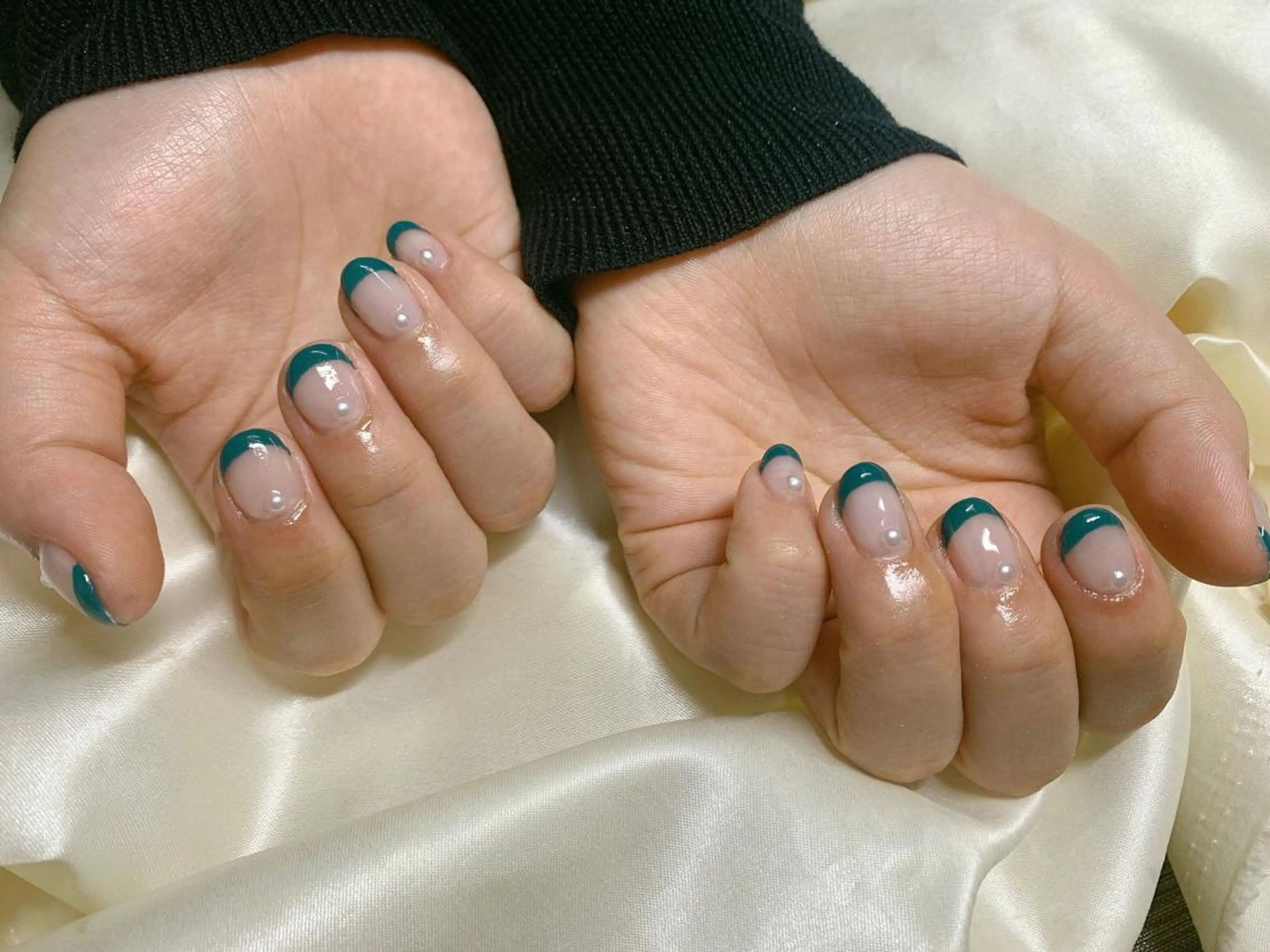 ネイル フレンチネイル mogunail &blowのネイルデザイン