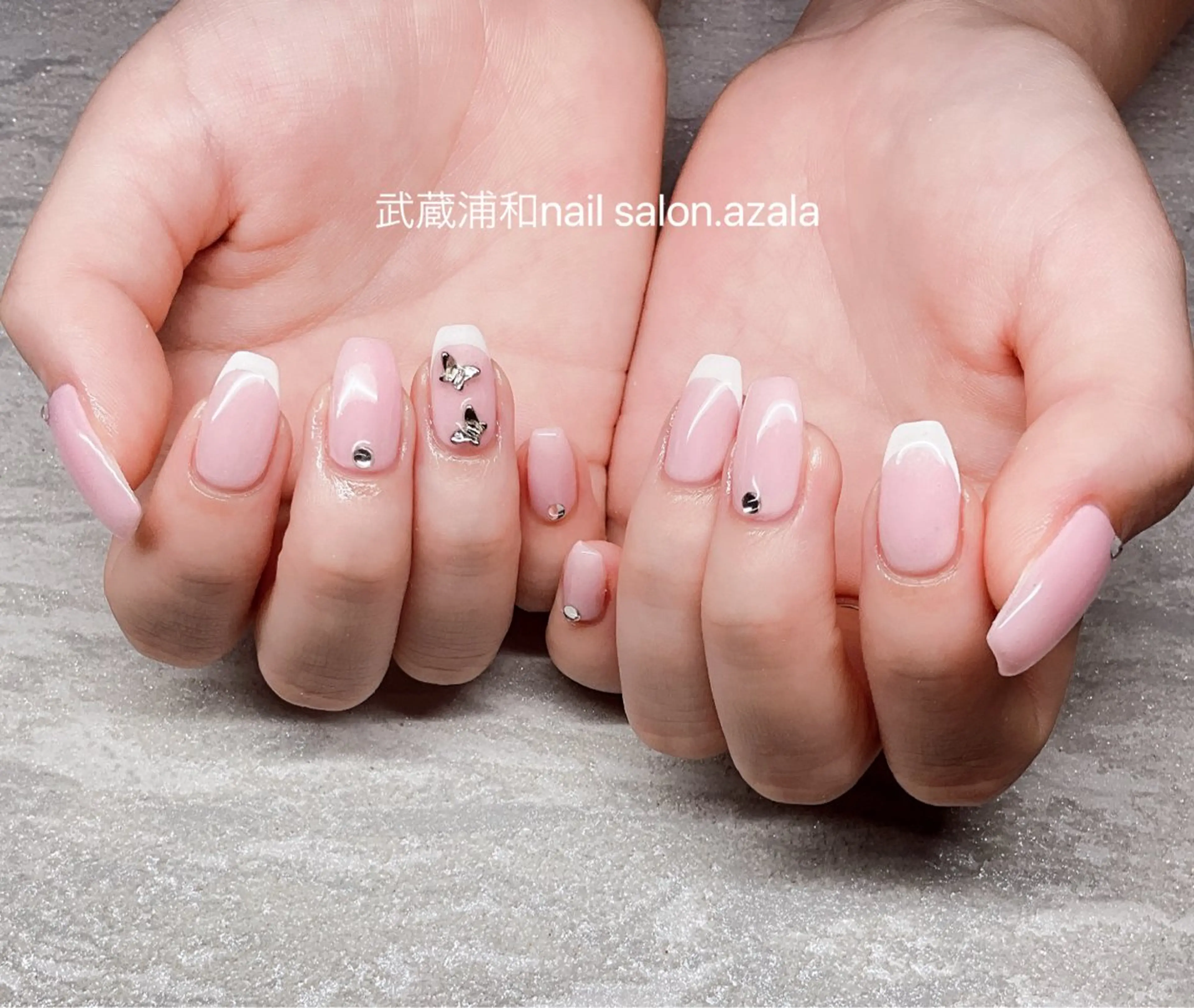 ネイル ハンドネイル R inのネイルデザイン