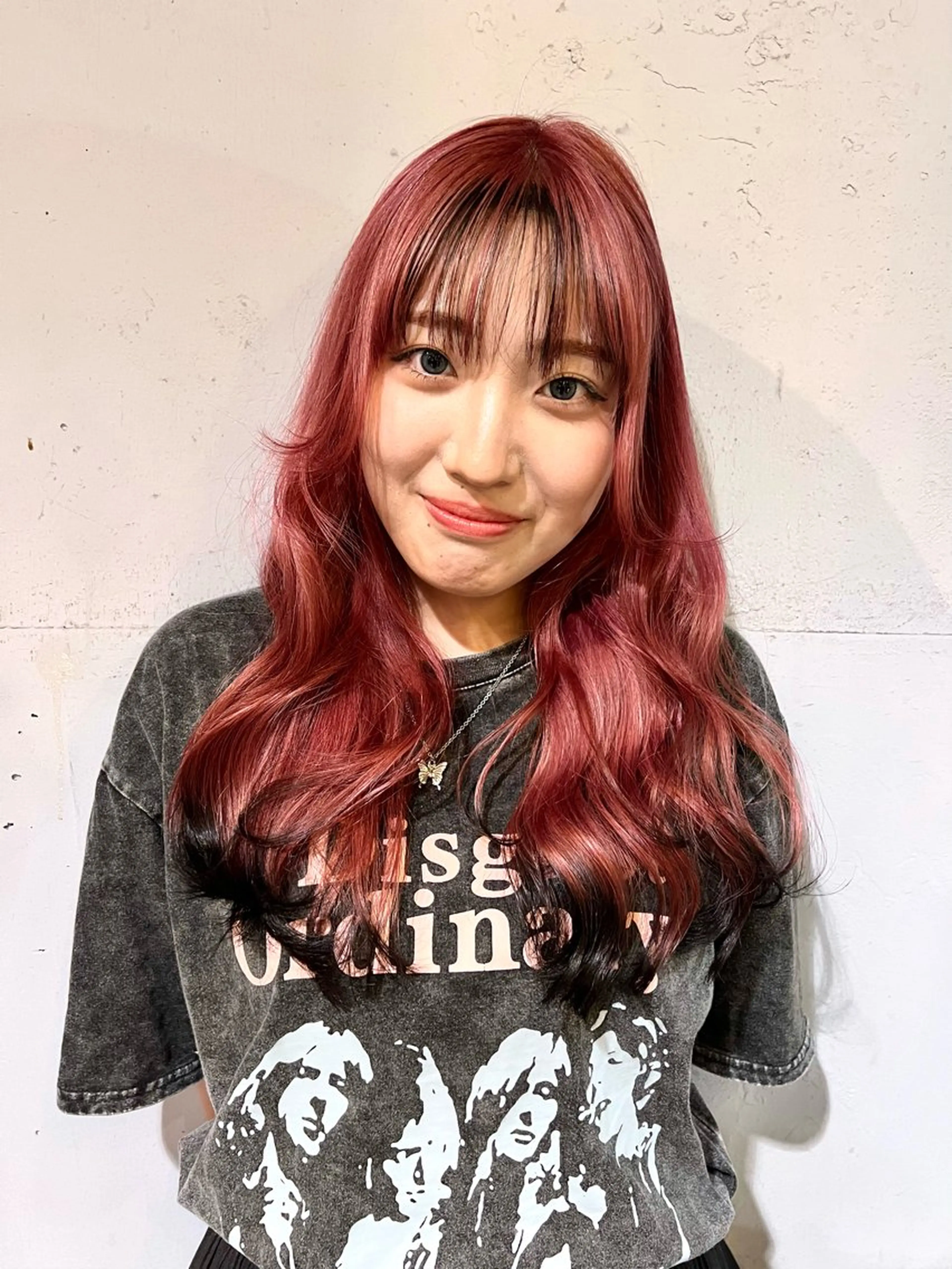 ロング カラー 黒髪 ピンクカラー レイヤーカット Fen.hair.ici中目黒所属・小笠原 悠斗のヘアスタイル