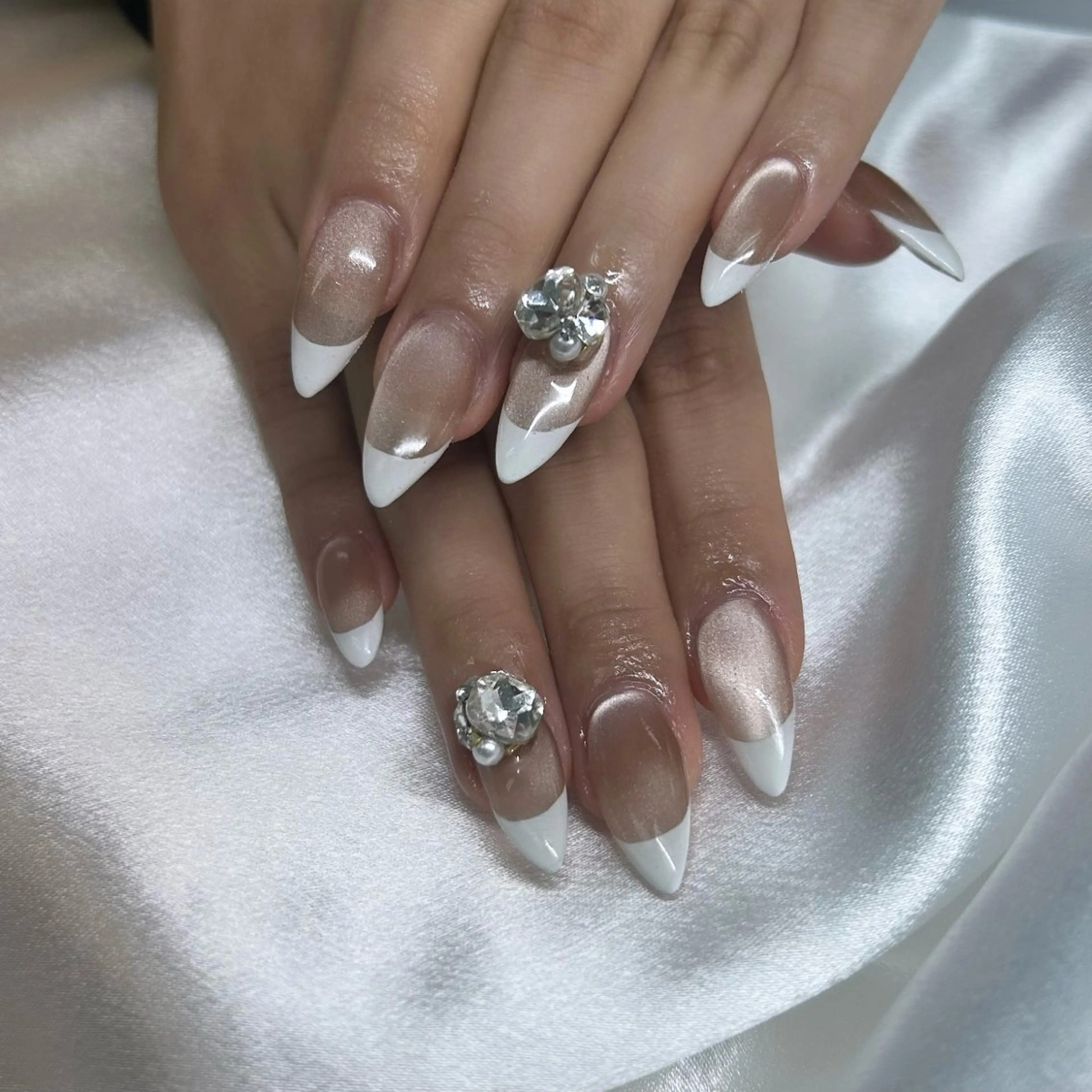 ネイル フレンチネイル ハンドネイル y’sbeauty 本町店のネイルデザイン