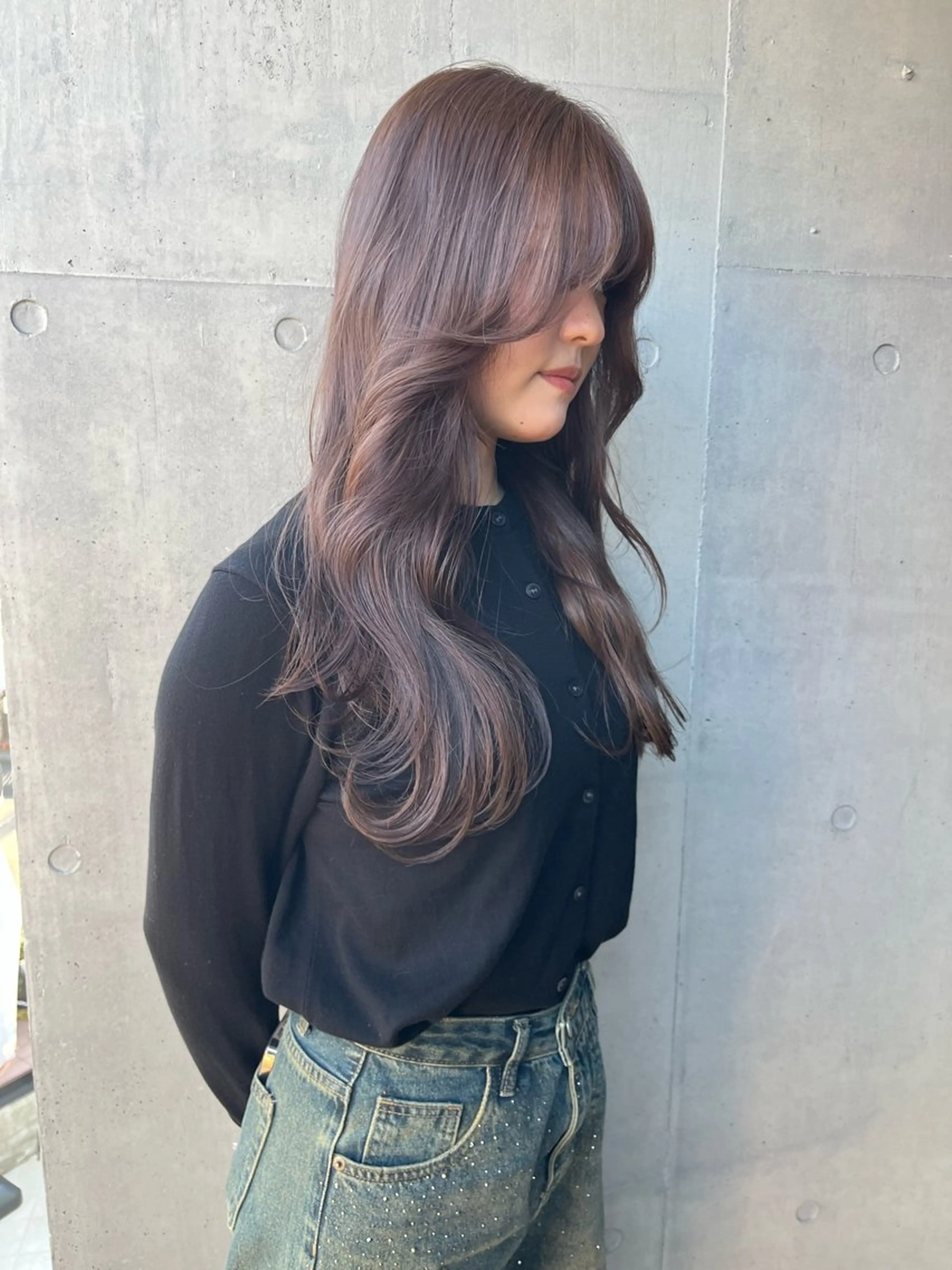 ロング カラー アッシュ ベージュカラー 透明感カラー グレージュ ミルクティーベージュ ブリーチ　店長　清水のヘアスタイル