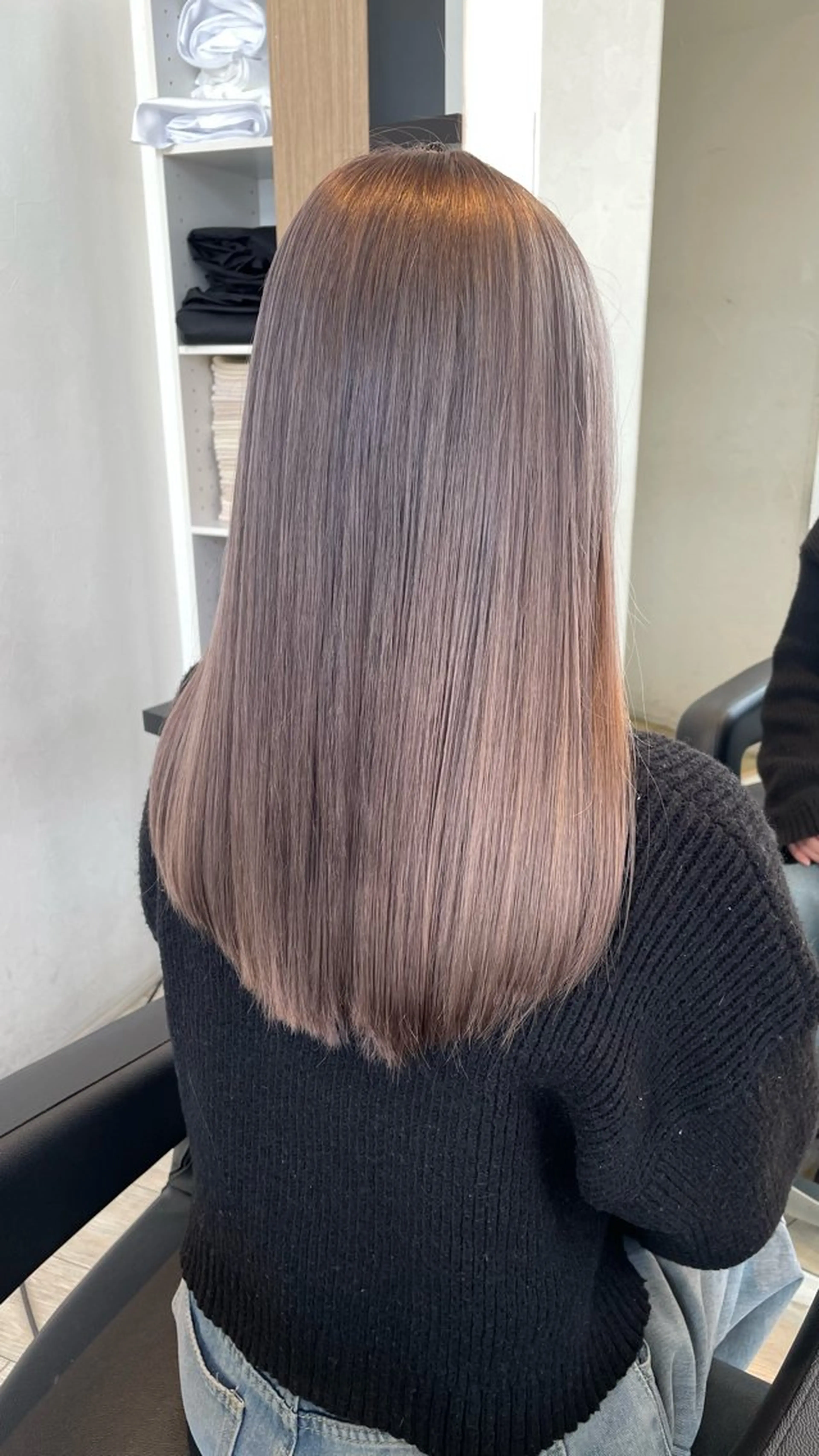 ロング カラー ブリーチ/髪質改善/ ハイトーン/暖色のヘアスタイル