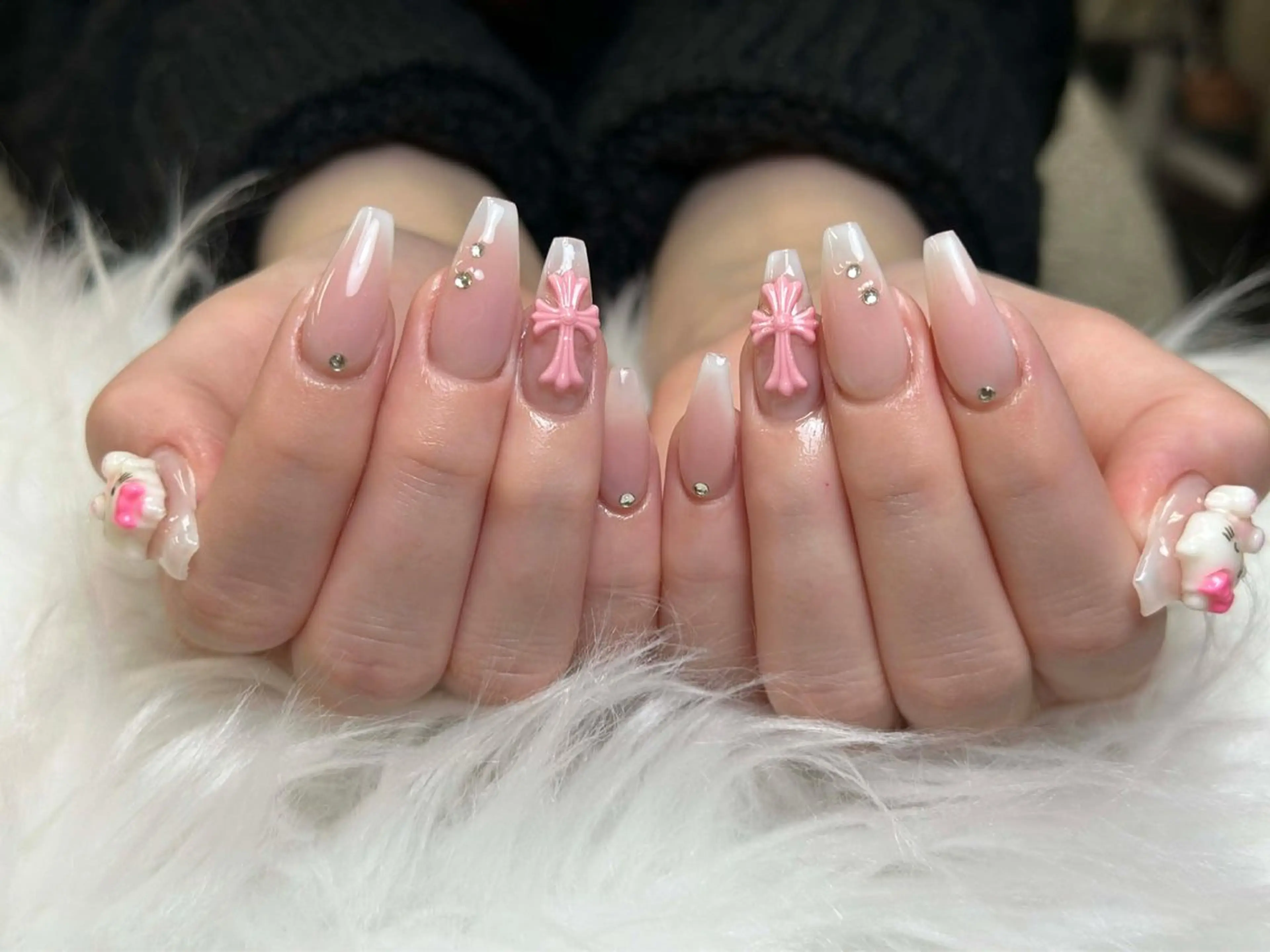 ネイル フレンチネイル ジェルネイル ガーリー 韓国ネイル ロングネイル ハンドネイル ミ チャンのネイルデザイン