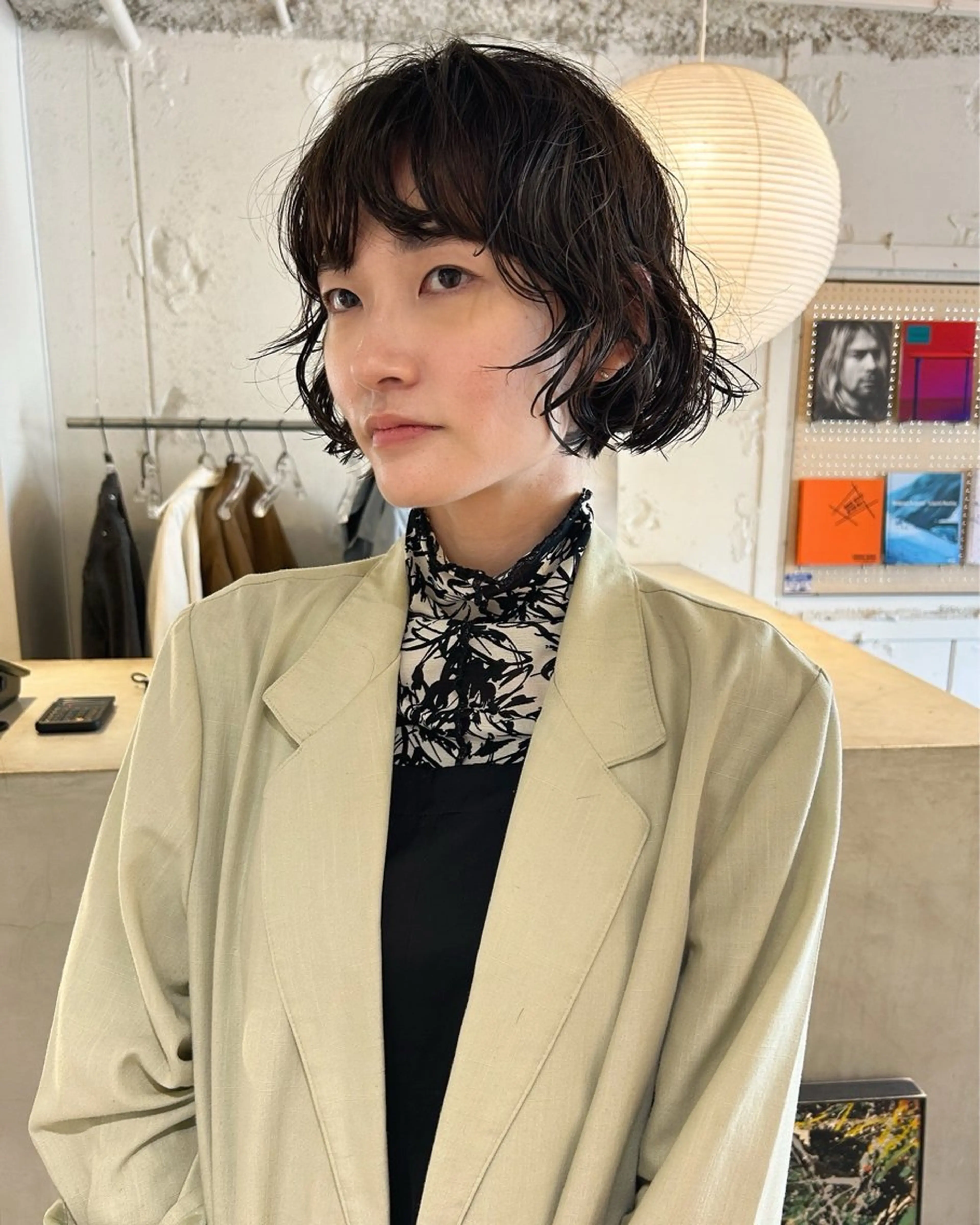 ショート パーマ ボブ ニュアンスパーマ カット パーマ トリートメント Loom.所属・村上雅人 ナチュラルモードのヘアスタイル