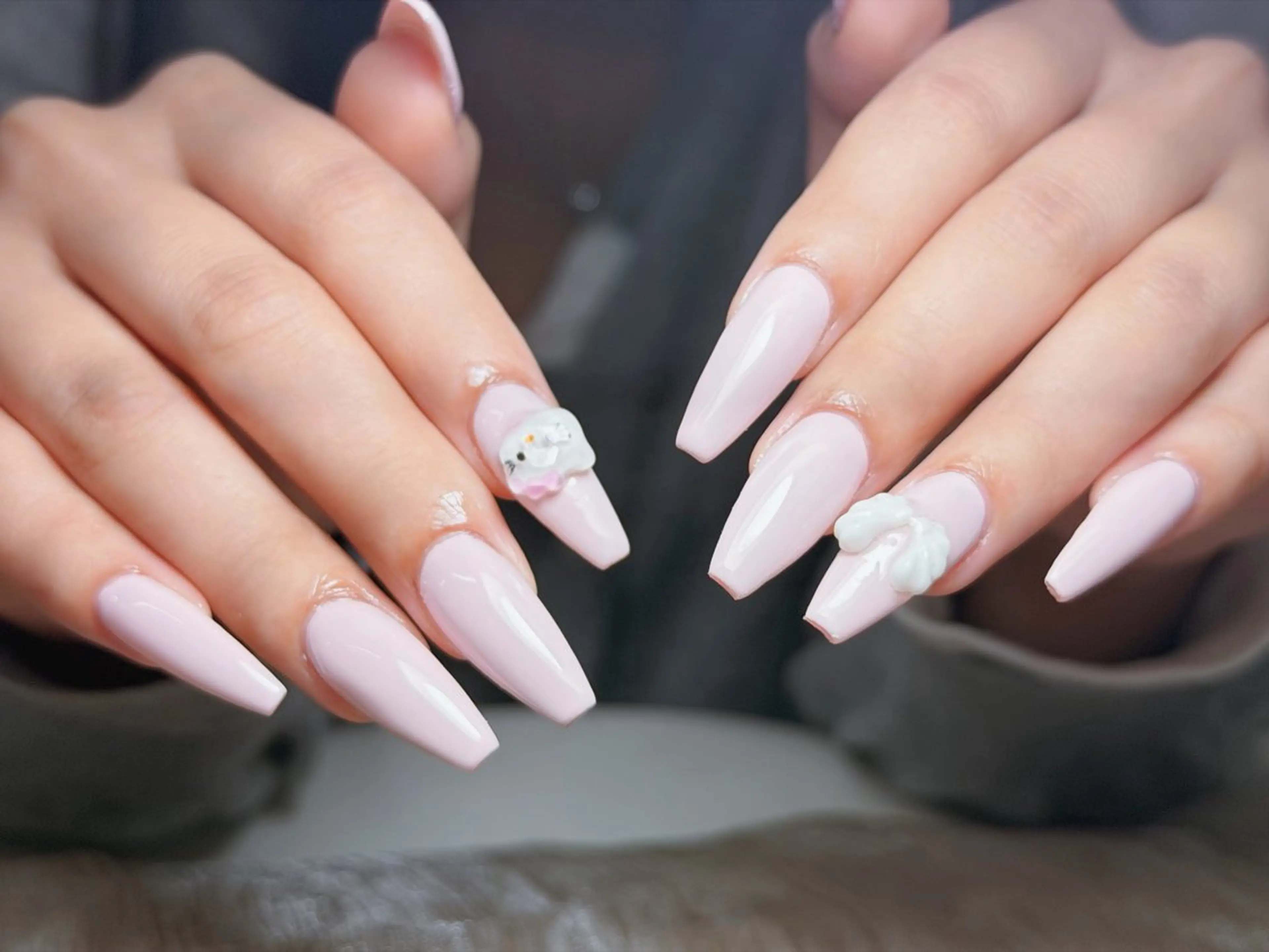 ネイル オーロラネイル ブルー チークネイル フットネイル フレンチネイル ハンドネイル Ema 大塚のネイルデザイン