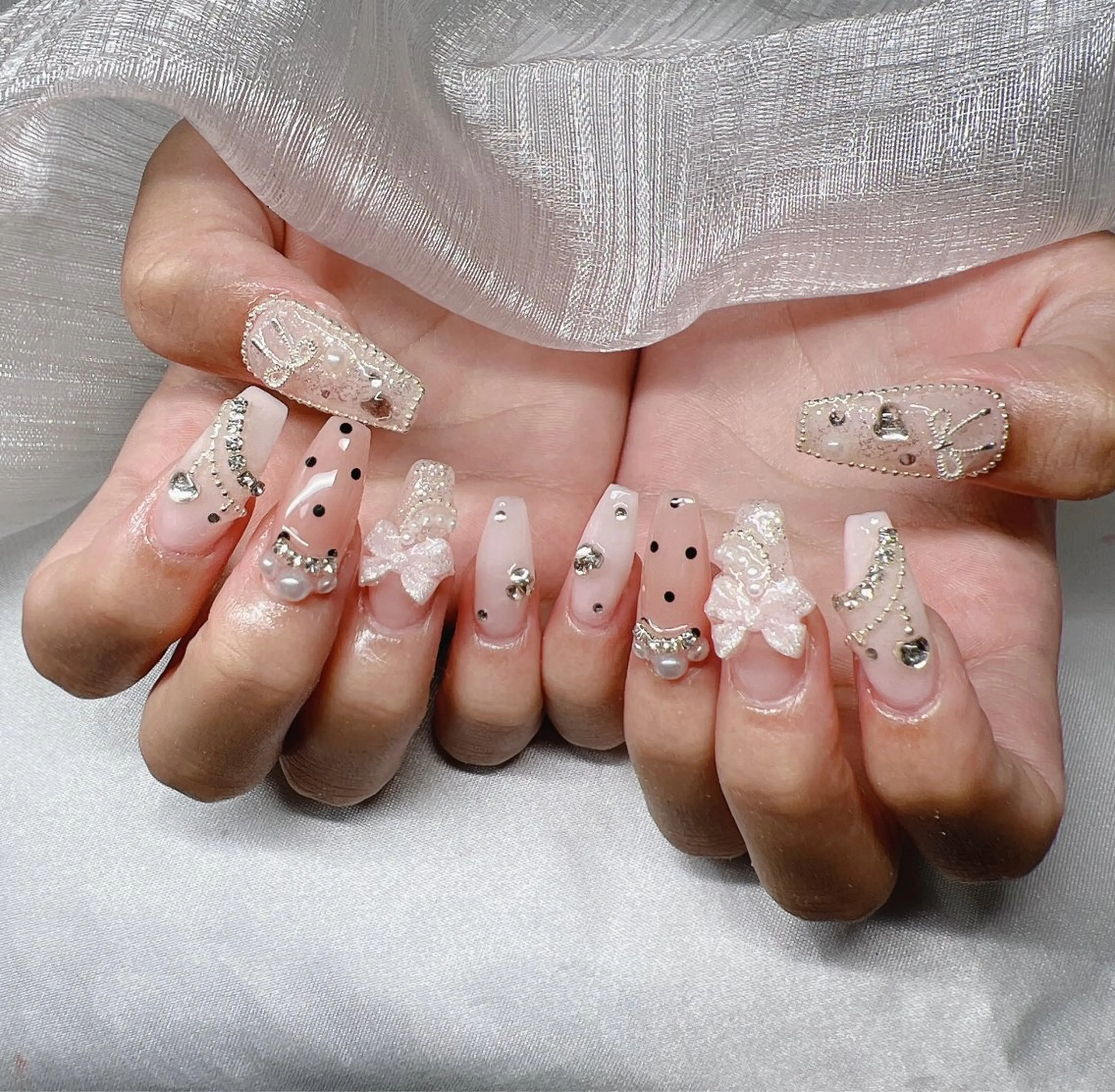 ネイル ハンドネイル Lee Nailsのネイルデザイン