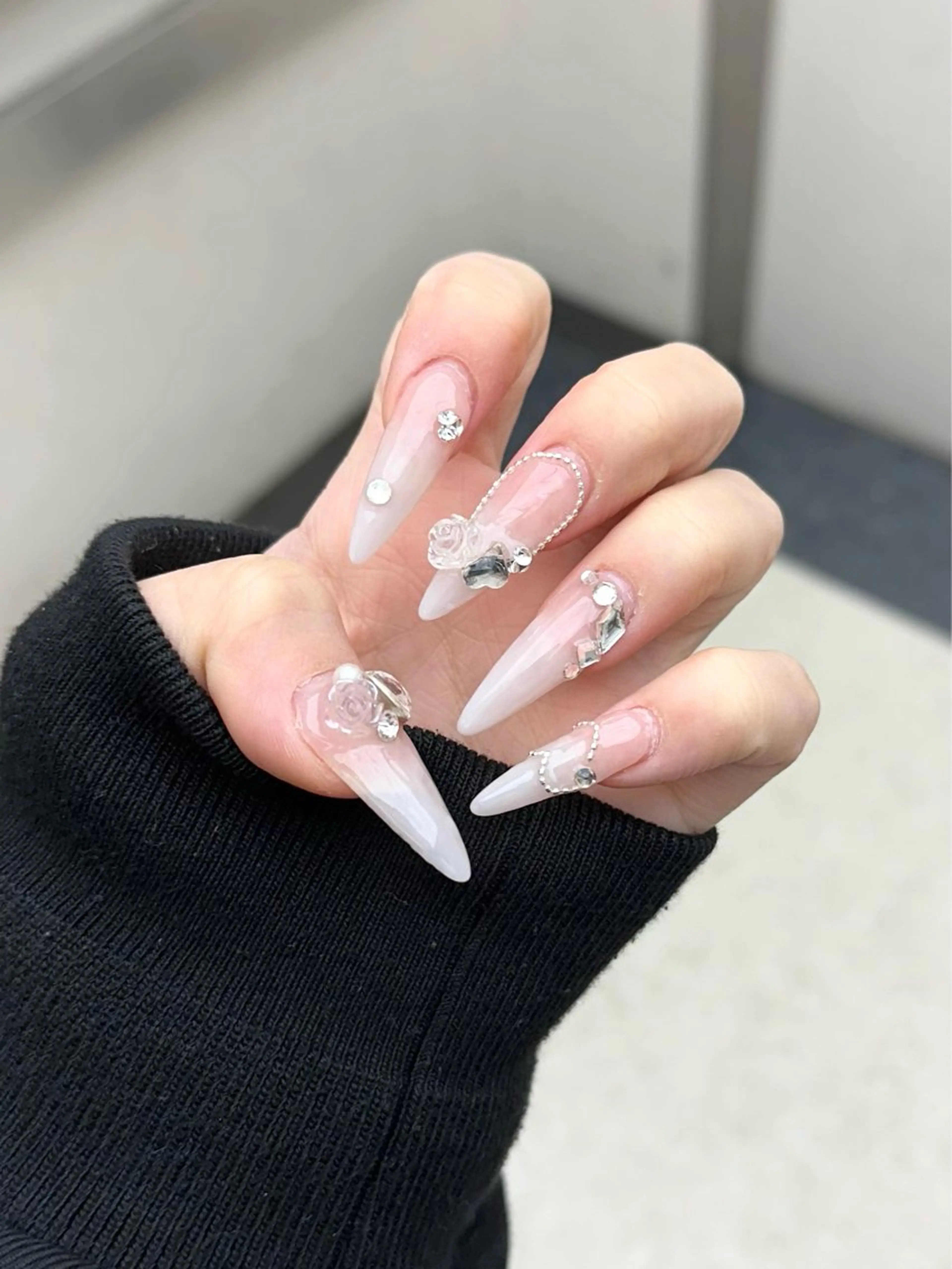 ネイル ワンホンネイル ハンドネイル Ｌｉｎｏ’ｂ所属・Aulu'b るなのネイルデザイン