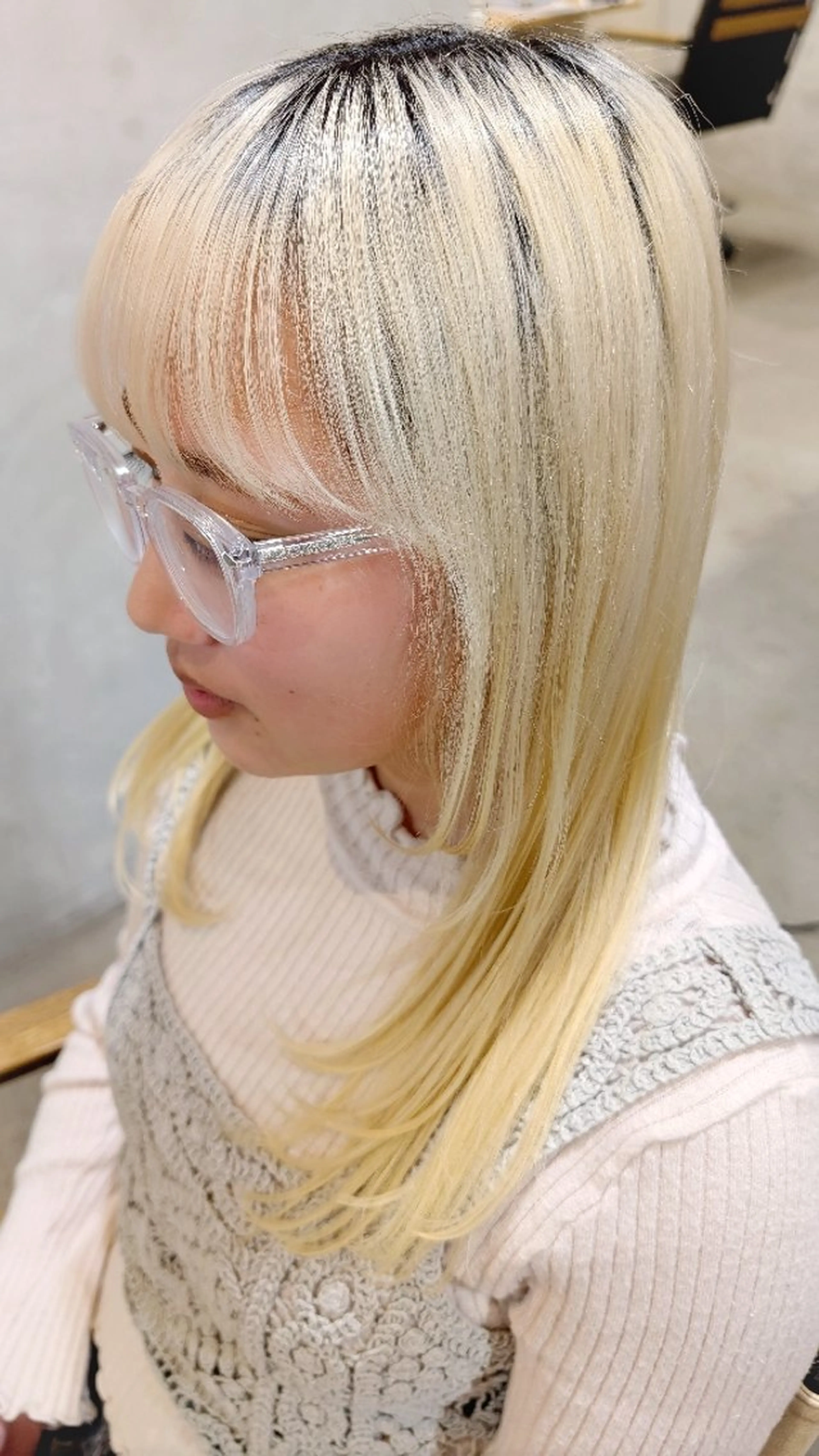 ロング 【女性限定】 しおりのヘアスタイル