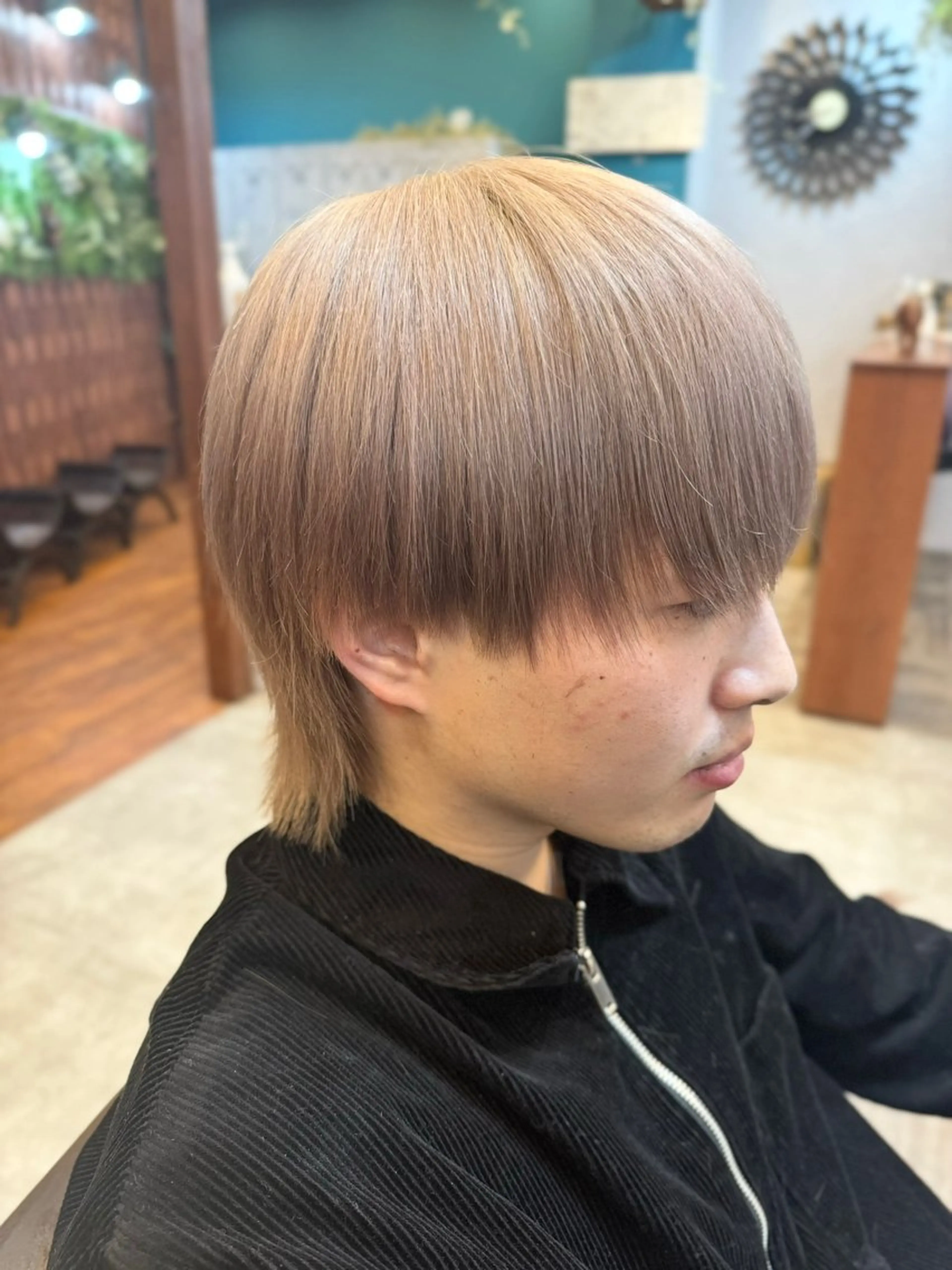 ショート ヘアカラー 山崎 義弘のヘアスタイル