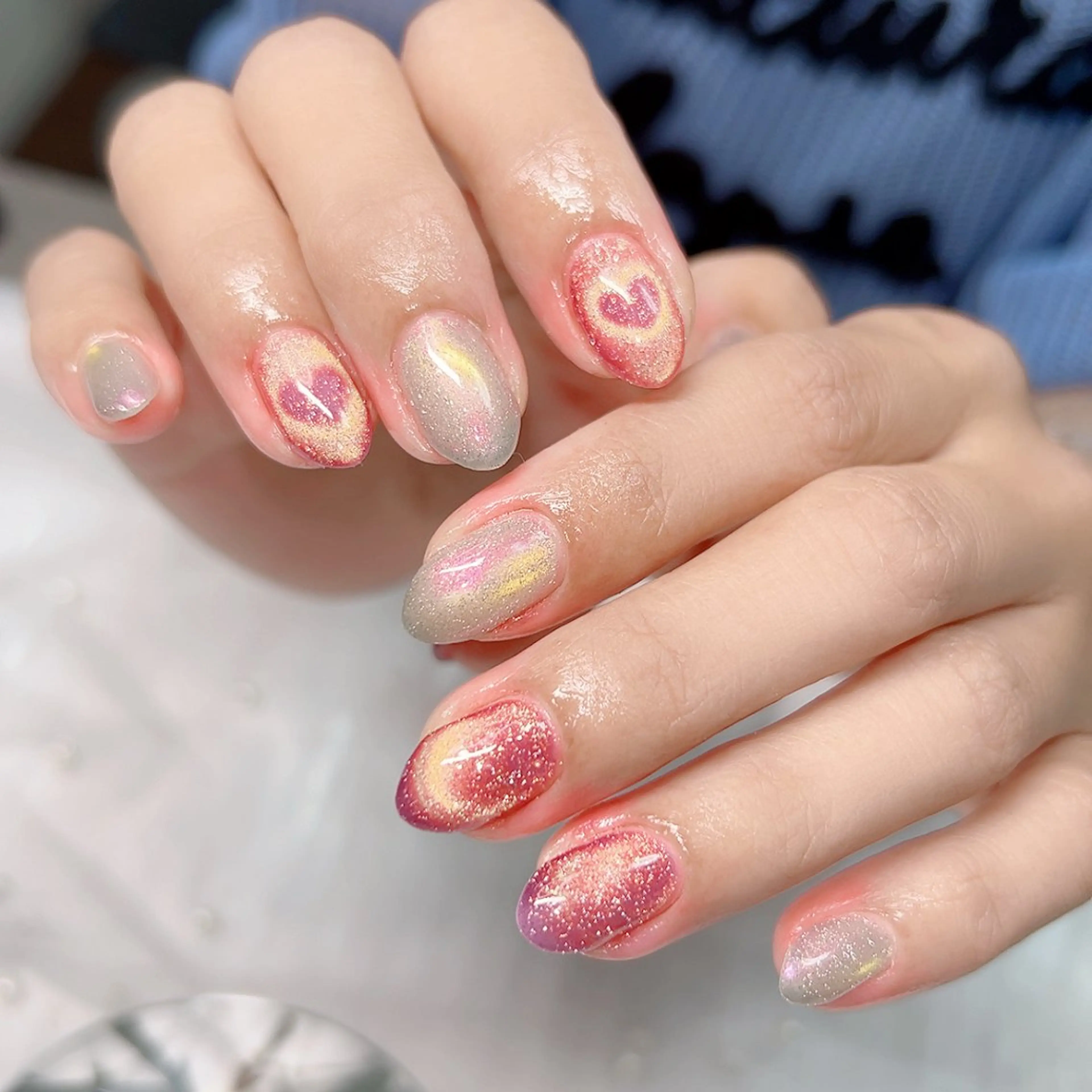ネイル ブルー ホログラムネイル キラキラネイル ラメ(グリッター) ピンク Cute Tips nailのネイルデザイン