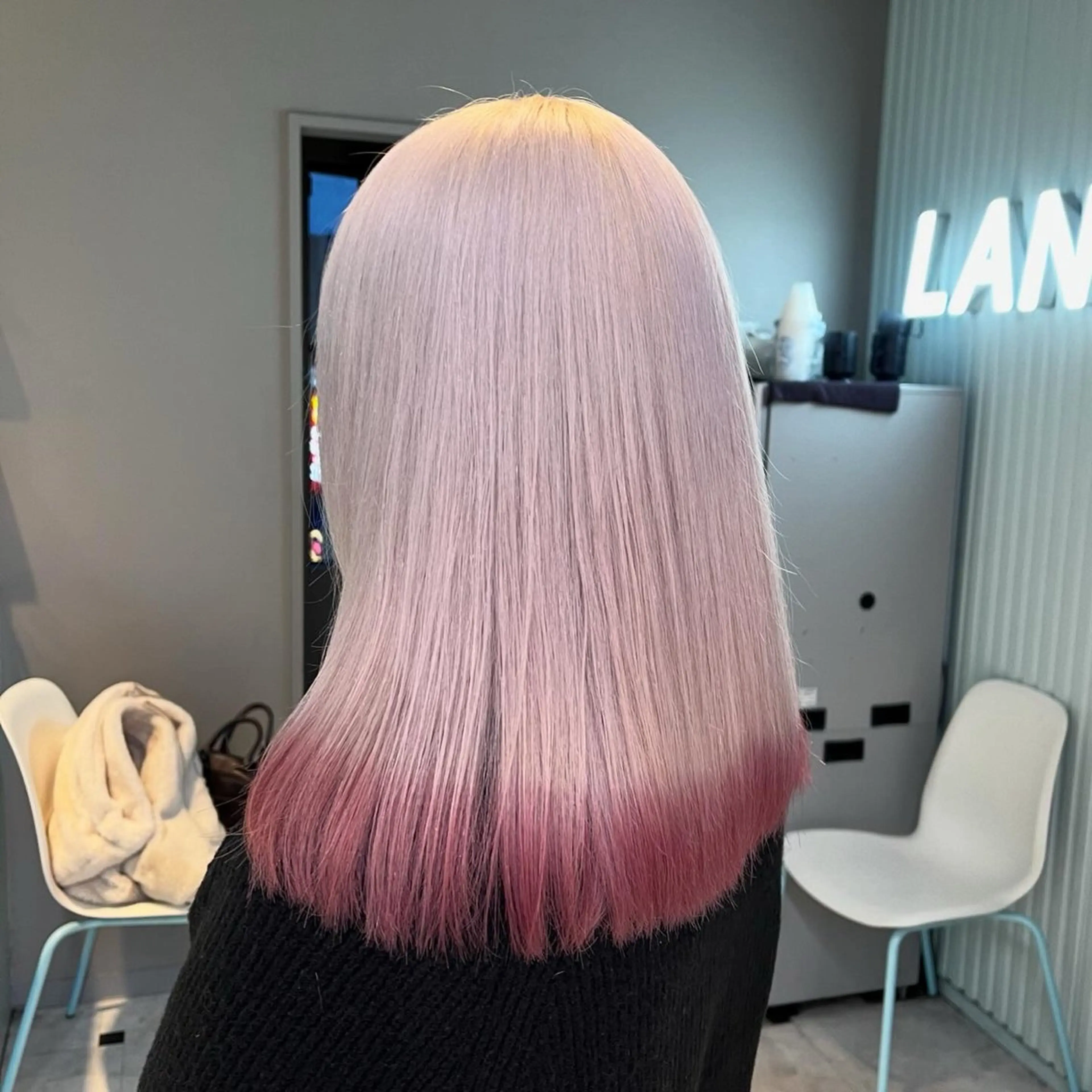 セミロング カラー ヘアカラー トリートメント ブリーチカラー 🩵MIZUKIのヘアスタイル