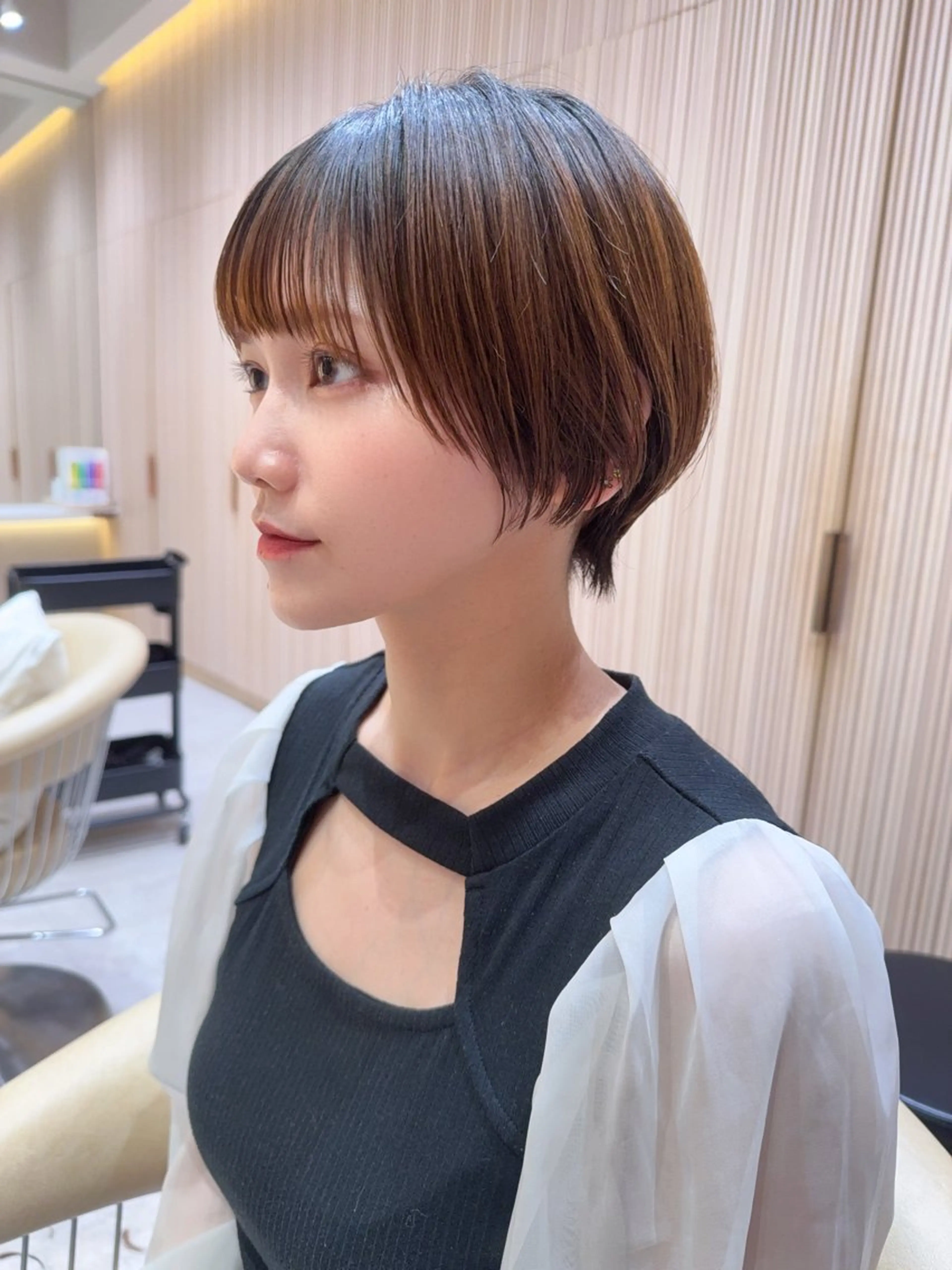 ショート カラー カット ヘアカラー トリートメント 縮毛矯正✨🫧 レイヤー川村利幸のヘアスタイル