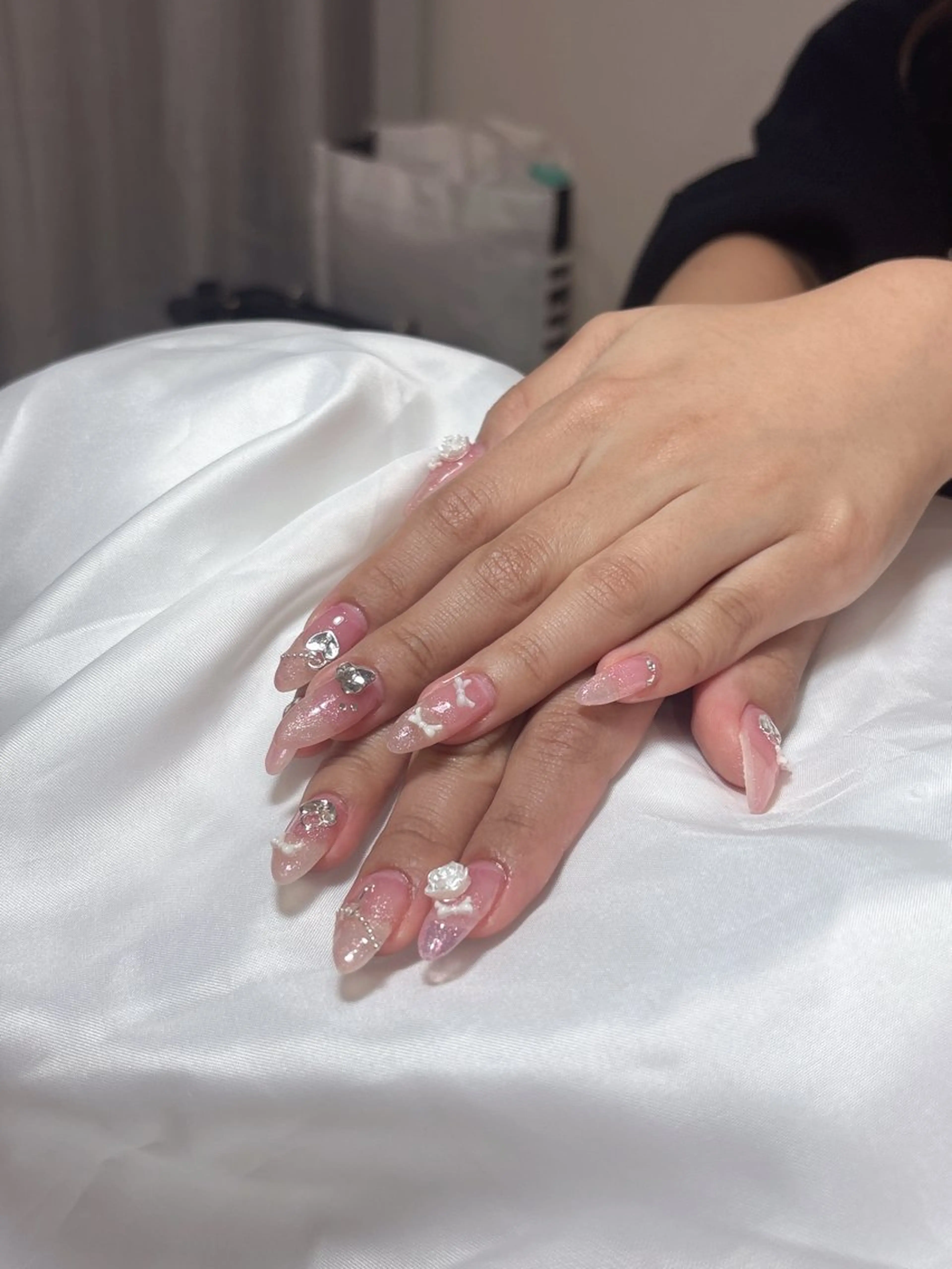 ネイル ロングネイル ワンホンネイル 鶴橋♡̴⟡.˚ネイル kpop.ワンホンのネイルデザイン