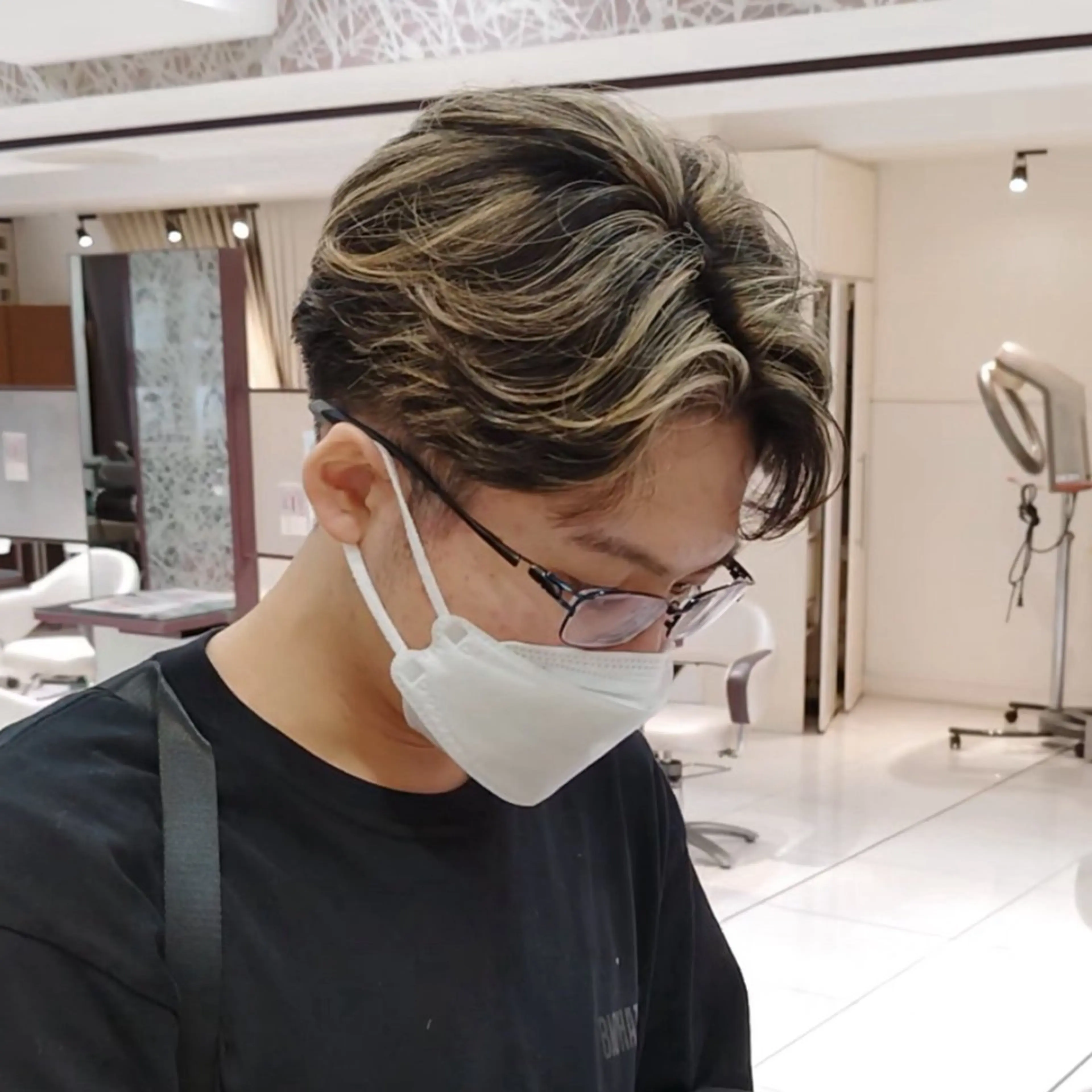 【新規】メンズハイライト＋カットの写真