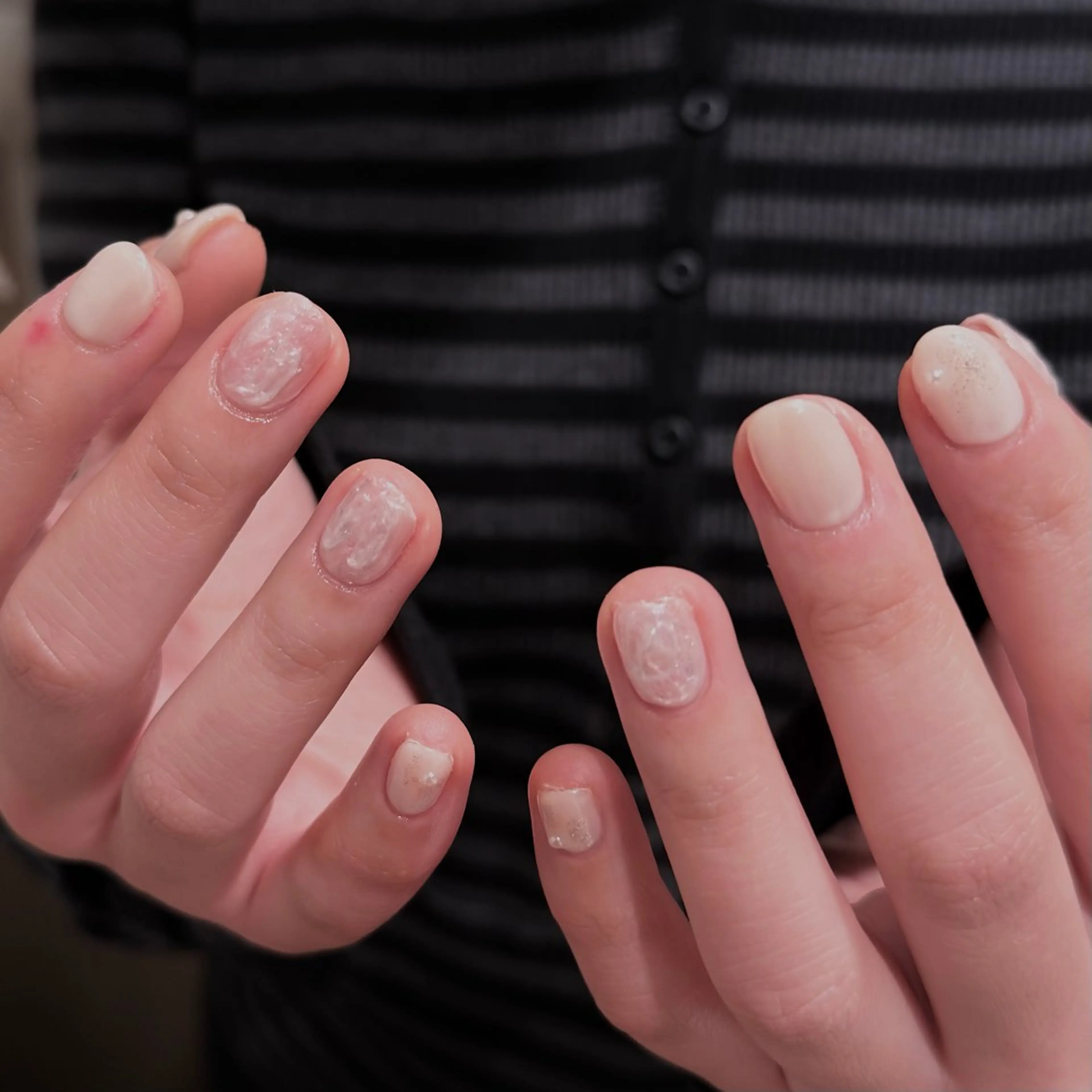 ネイル ハンドネイル 🎀 Hiyubi._.nail 🫧所属・🎀フェイ フェイ🫧💗のネイルデザイン