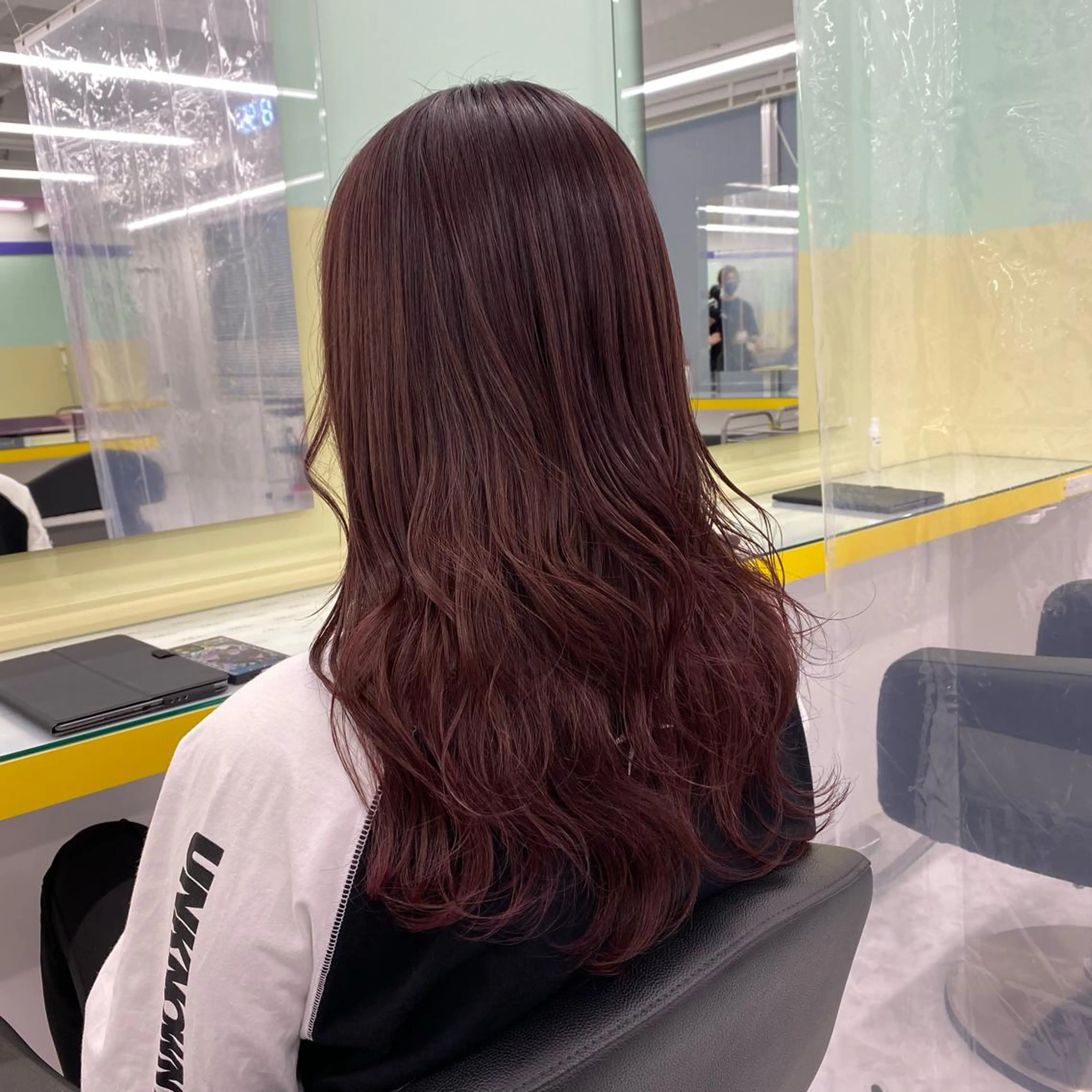 セミロング カラー ヘアアレンジ ヘアカラー トリートメント mai🍑暖色カラー /レイヤー💖のヘアスタイル