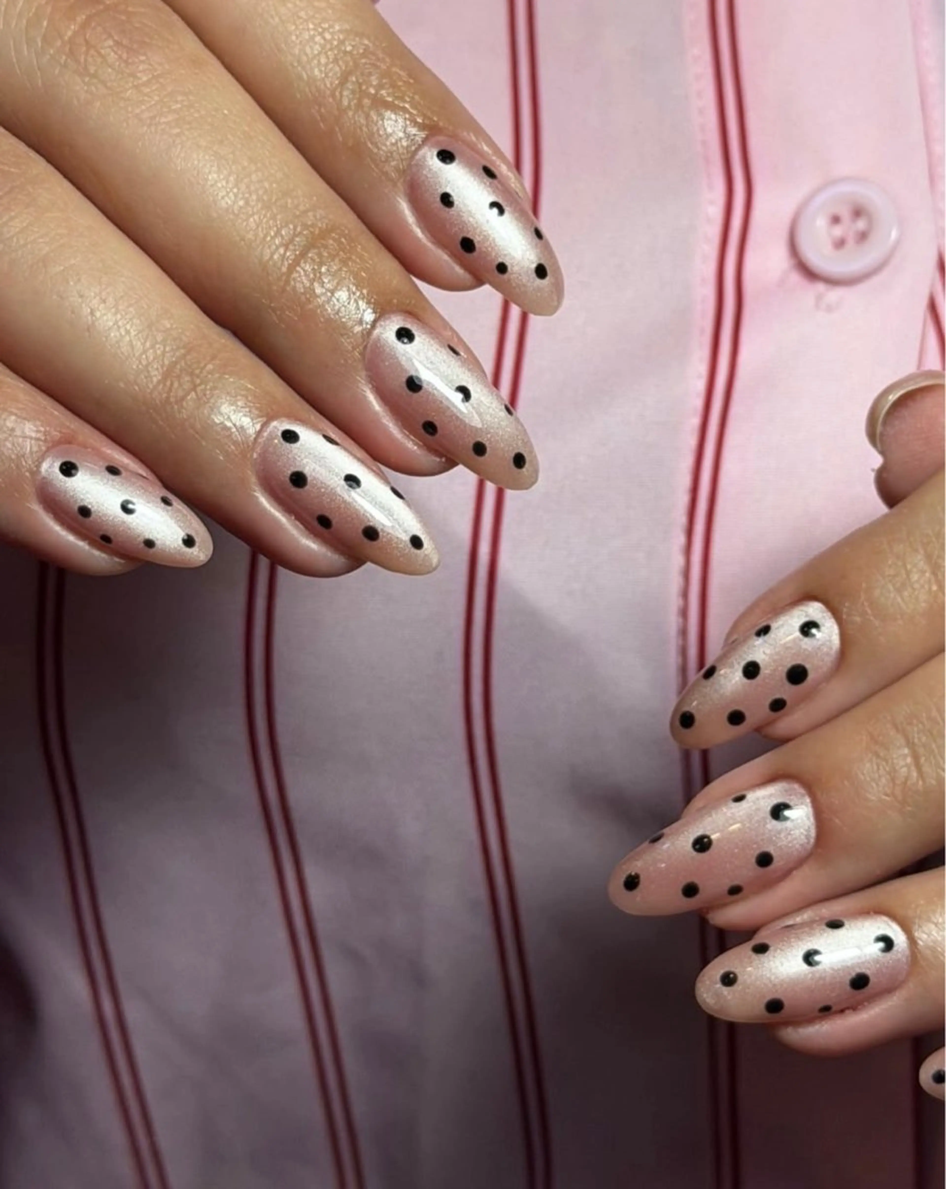 ネイル アートネイル ストーンネイル ネイルチップ ハンドネイル NiJi Nailsのネイルデザイン