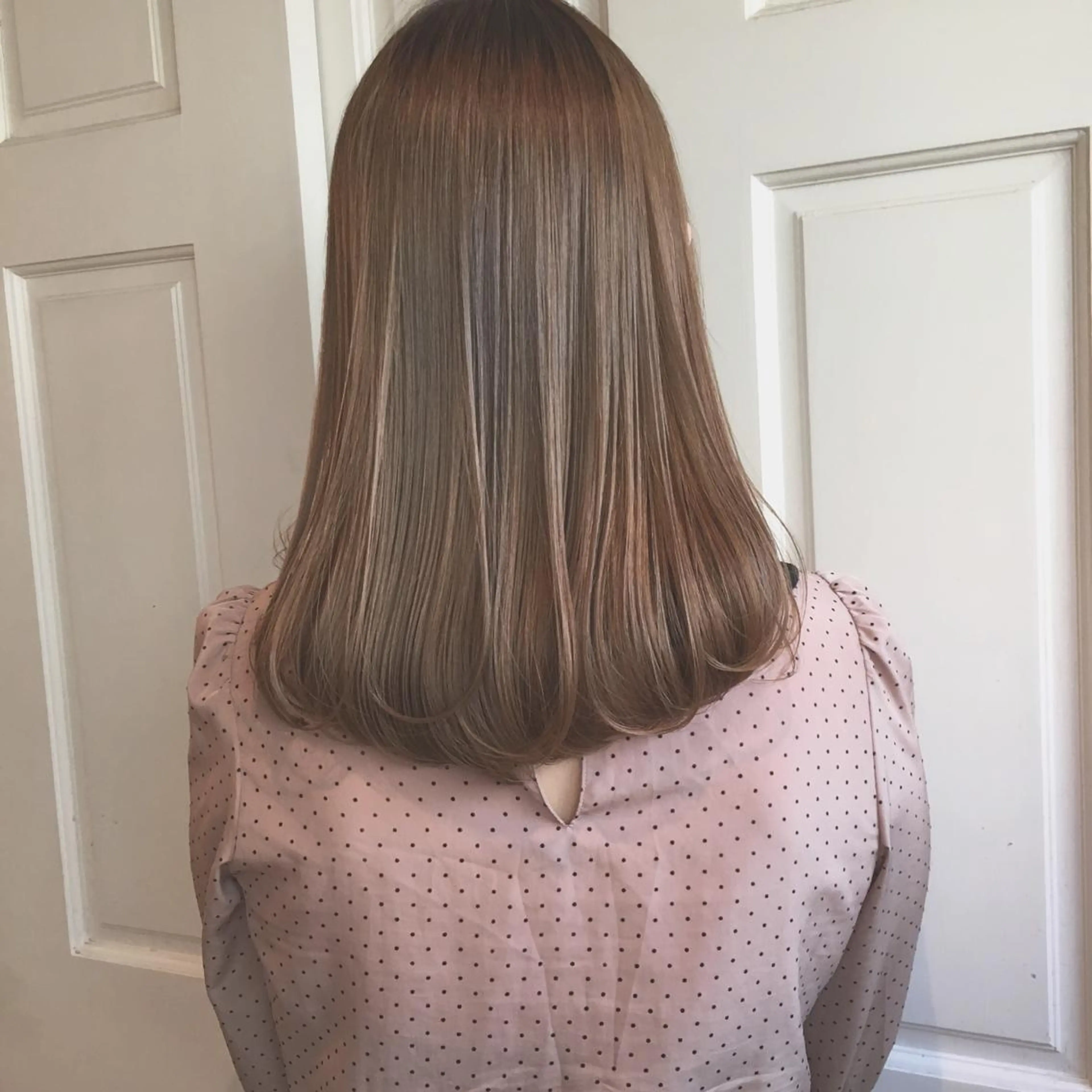 セミロング 🌸ハイトーン 新田　廉 🌸のヘアスタイル