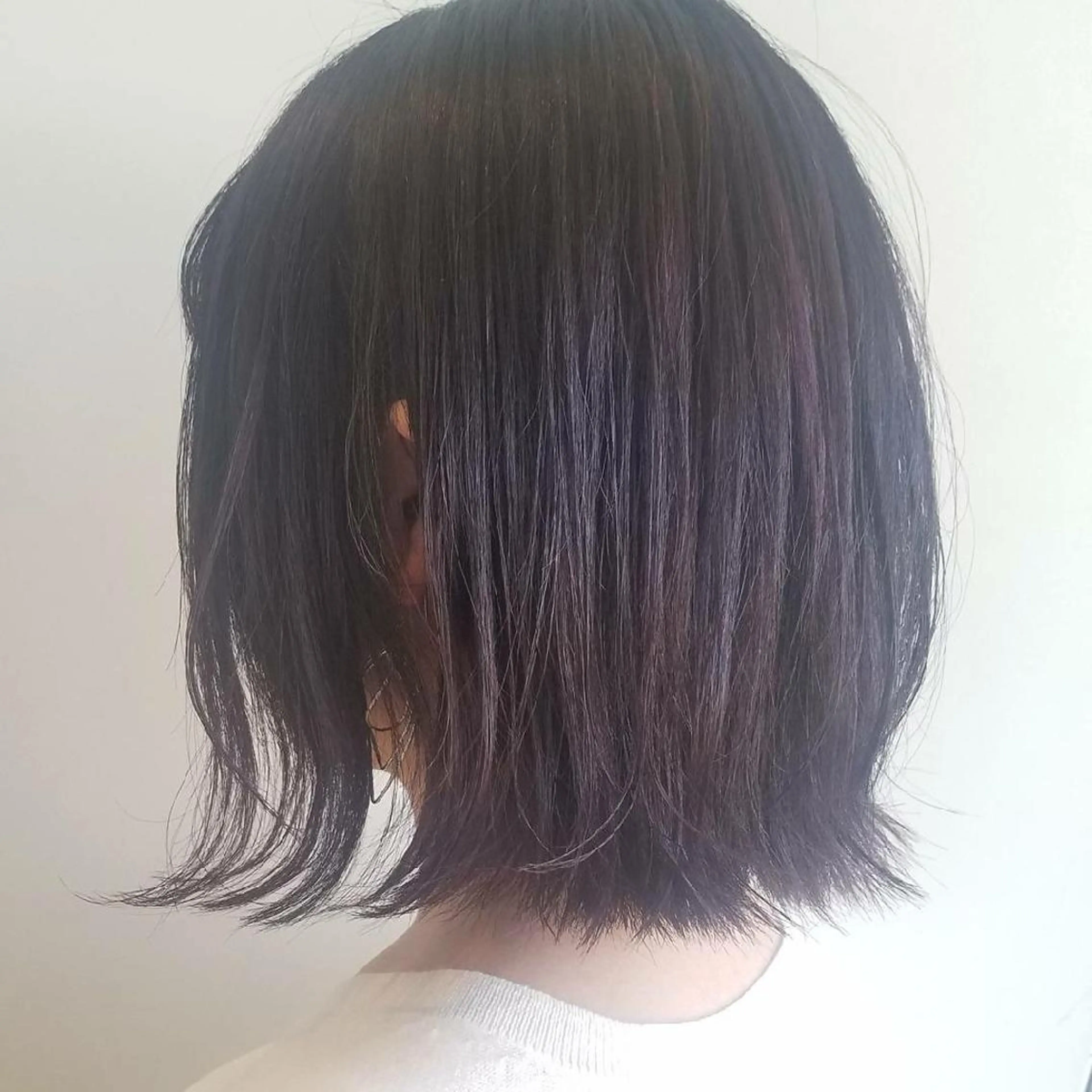 カラー ミディアム ボルドーカラー ピンクカラー ボブ iplus まつげ、眉毛、耳つぼのマツエク・マツパデザイン