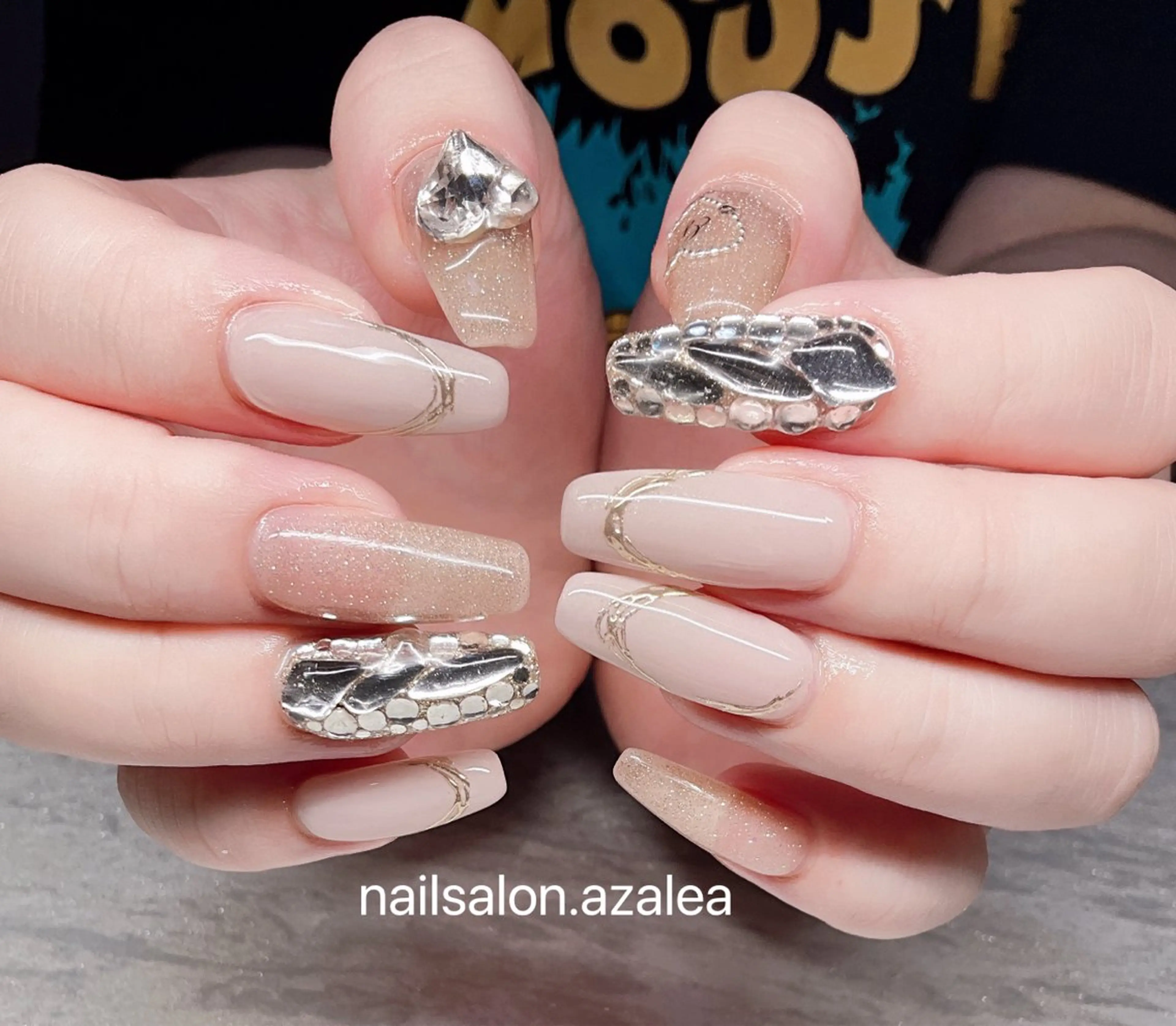 ネイル ハンドネイル R inのネイルデザイン