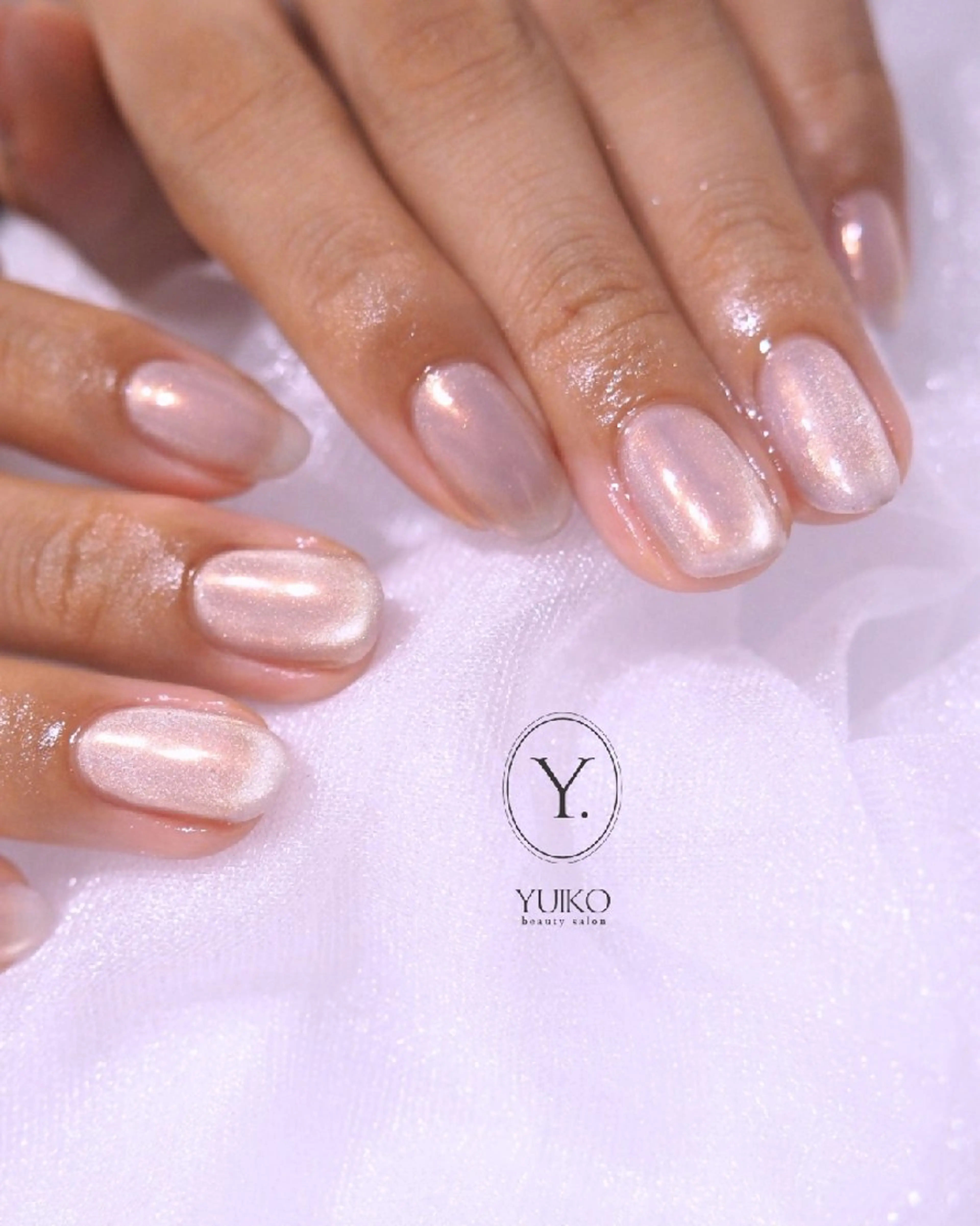 ネイル オーロラネイル マグネットネイル オレンジ ハンドネイル YUIKO _nail のネイルデザイン