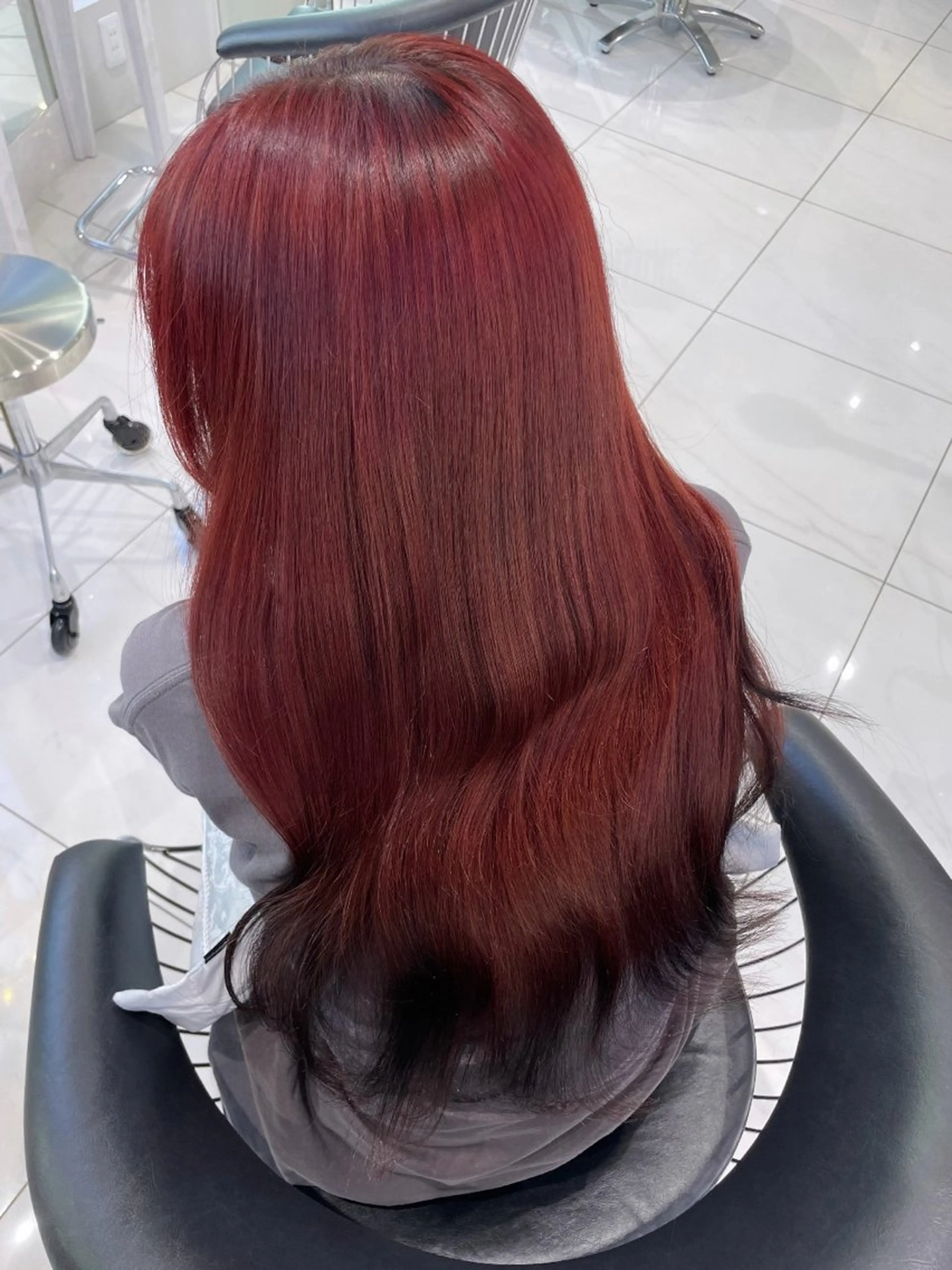 ロング カラー 黒髪 ブリーチ 髪質改善 縮毛矯正 mion🦋韓国ヘア 透明感カラー🫧のヘアスタイル