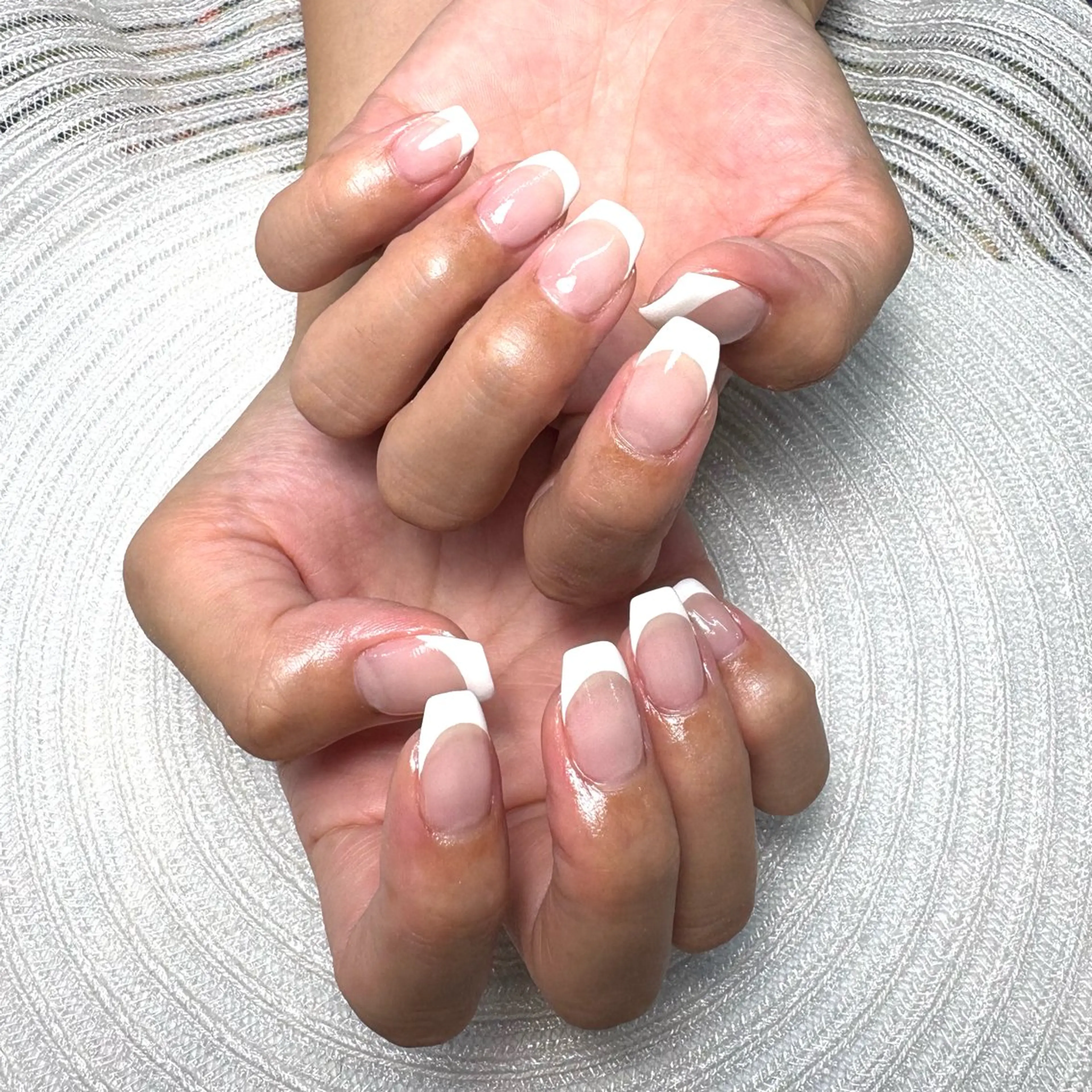 ネイル フレンチネイル ハンドネイル HAILEY nail saronのネイルデザイン