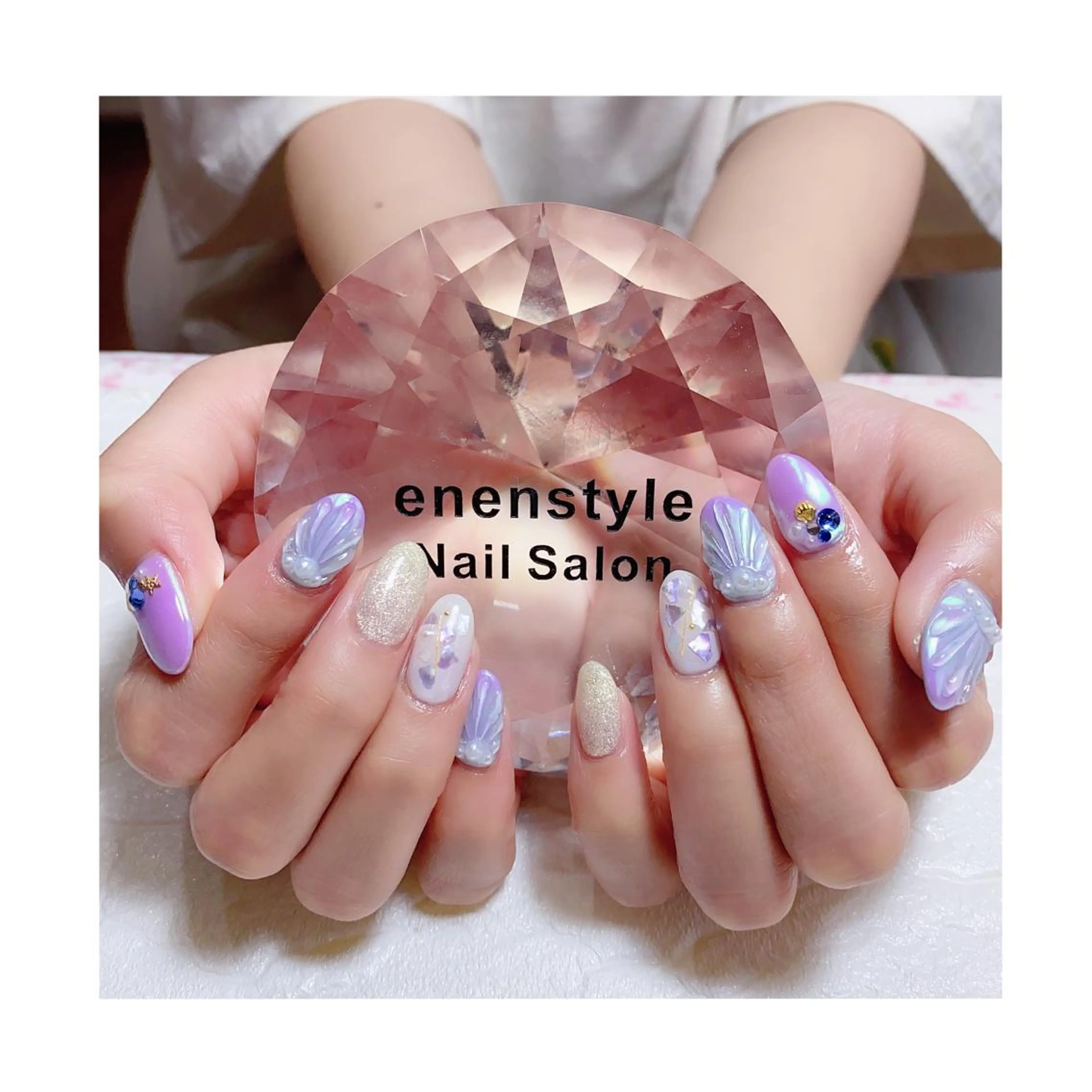 ミディアム ネイル ジェルネイル ニュアンスネイル オフィスネイル ワンカラーネイル パラジェル ハンドネイル 👑enen style👑のネイルデザイン