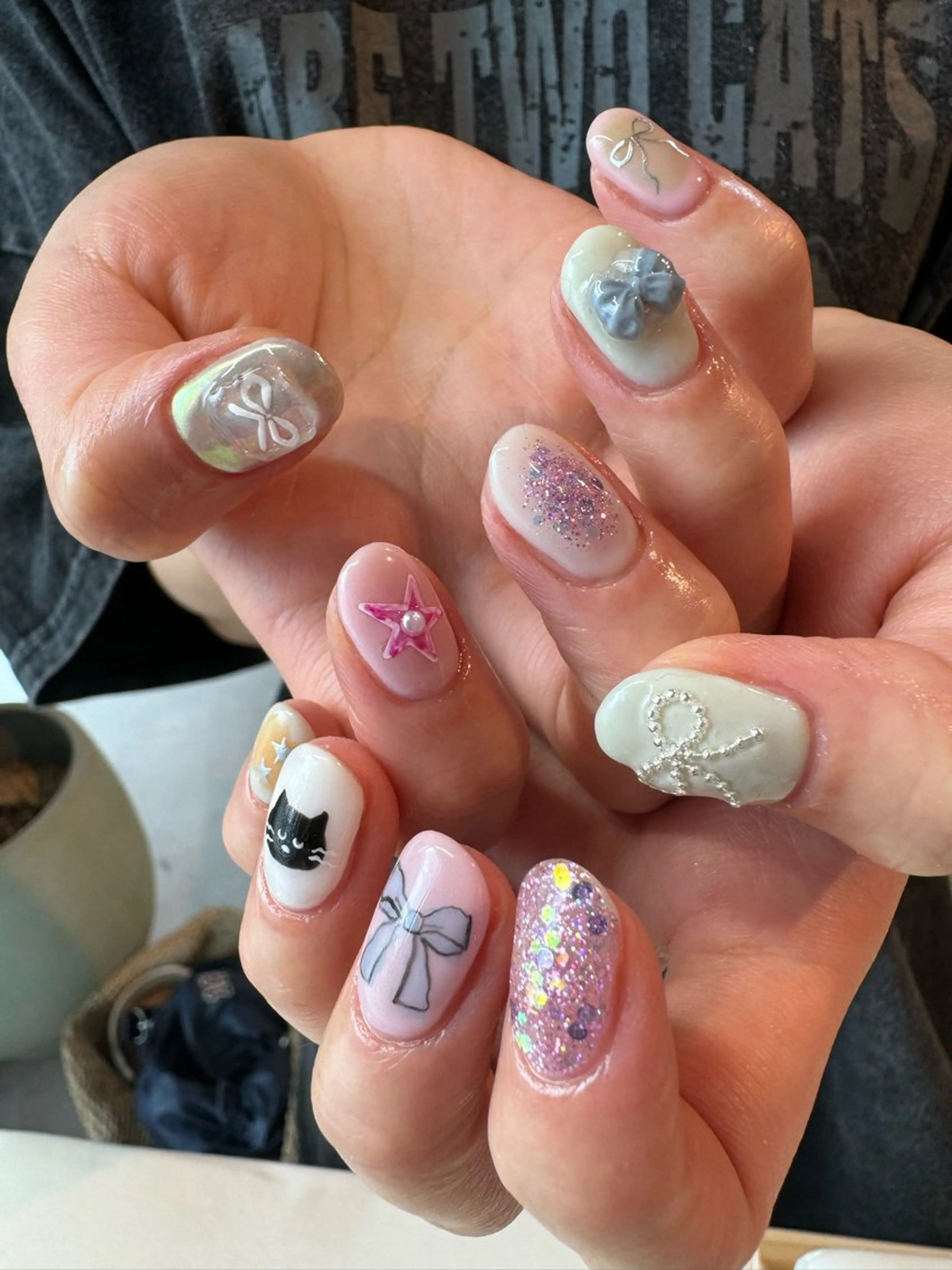 ネイル ハンドネイル AOI✩⡱ y2kネイルのネイルデザイン