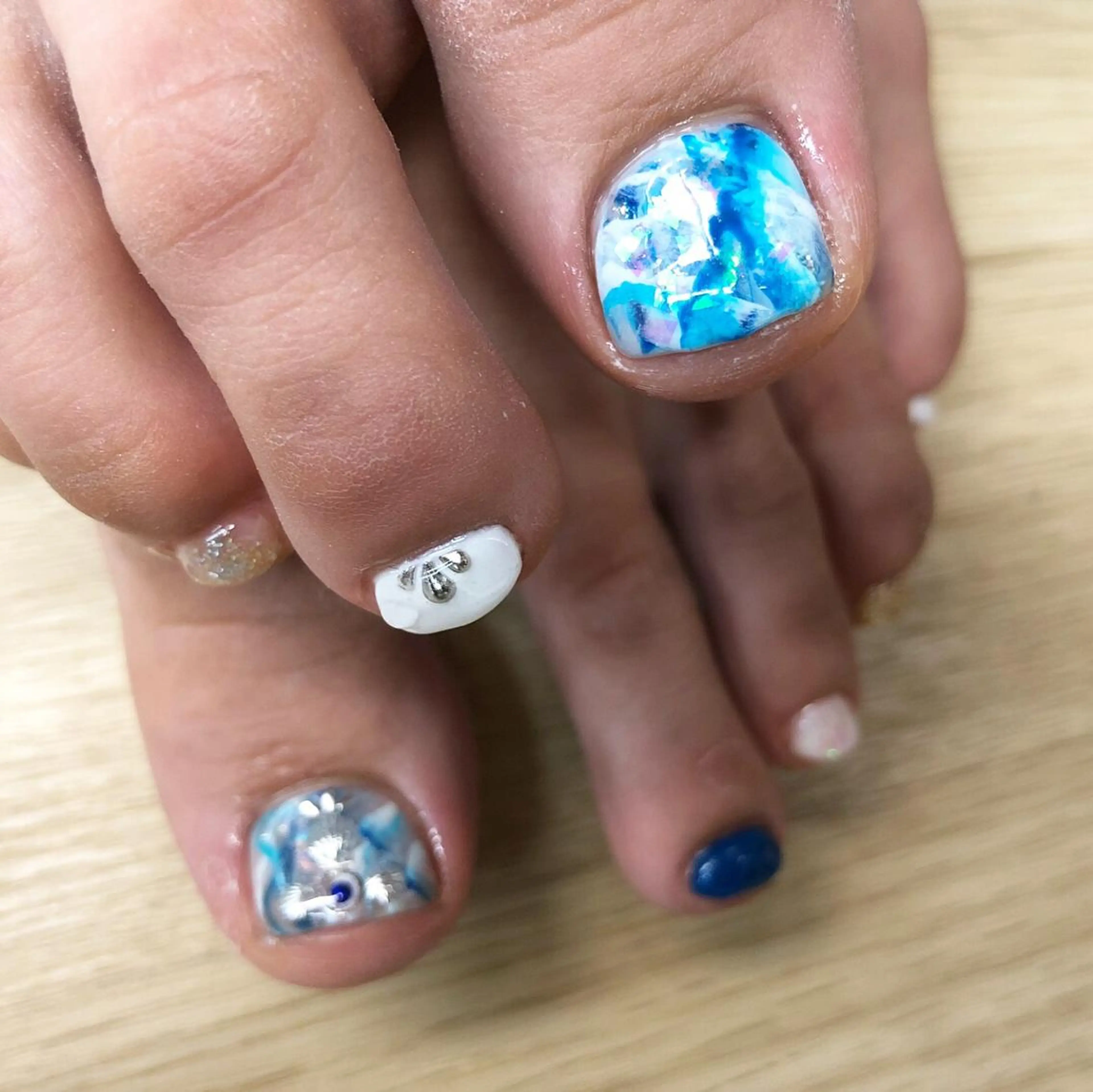 ネイル アートネイル フットネイル esNail&eye イーズネイル＆アイのネイルデザイン