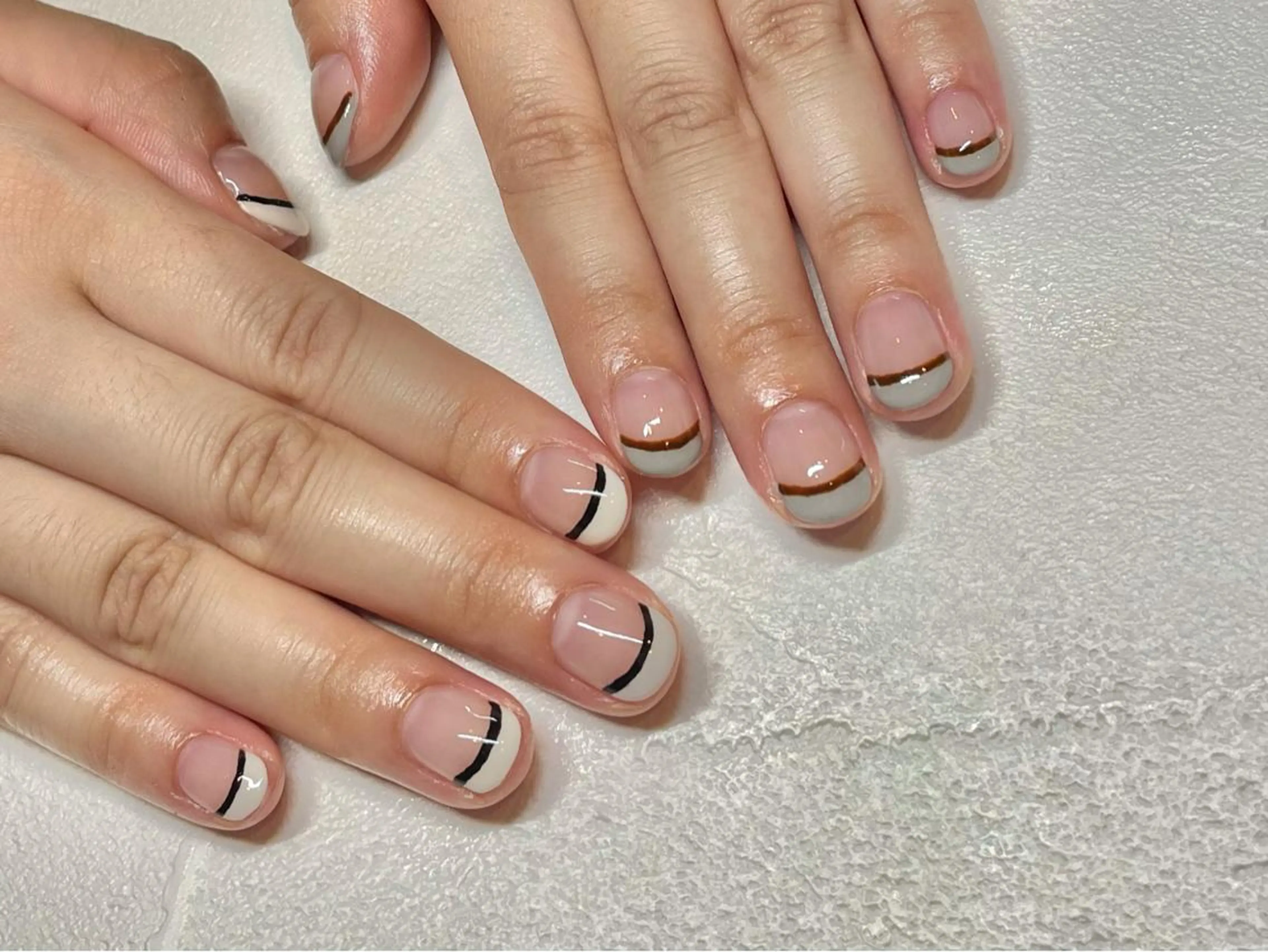 ネイル フレンチネイル ささき れいなのネイルデザイン