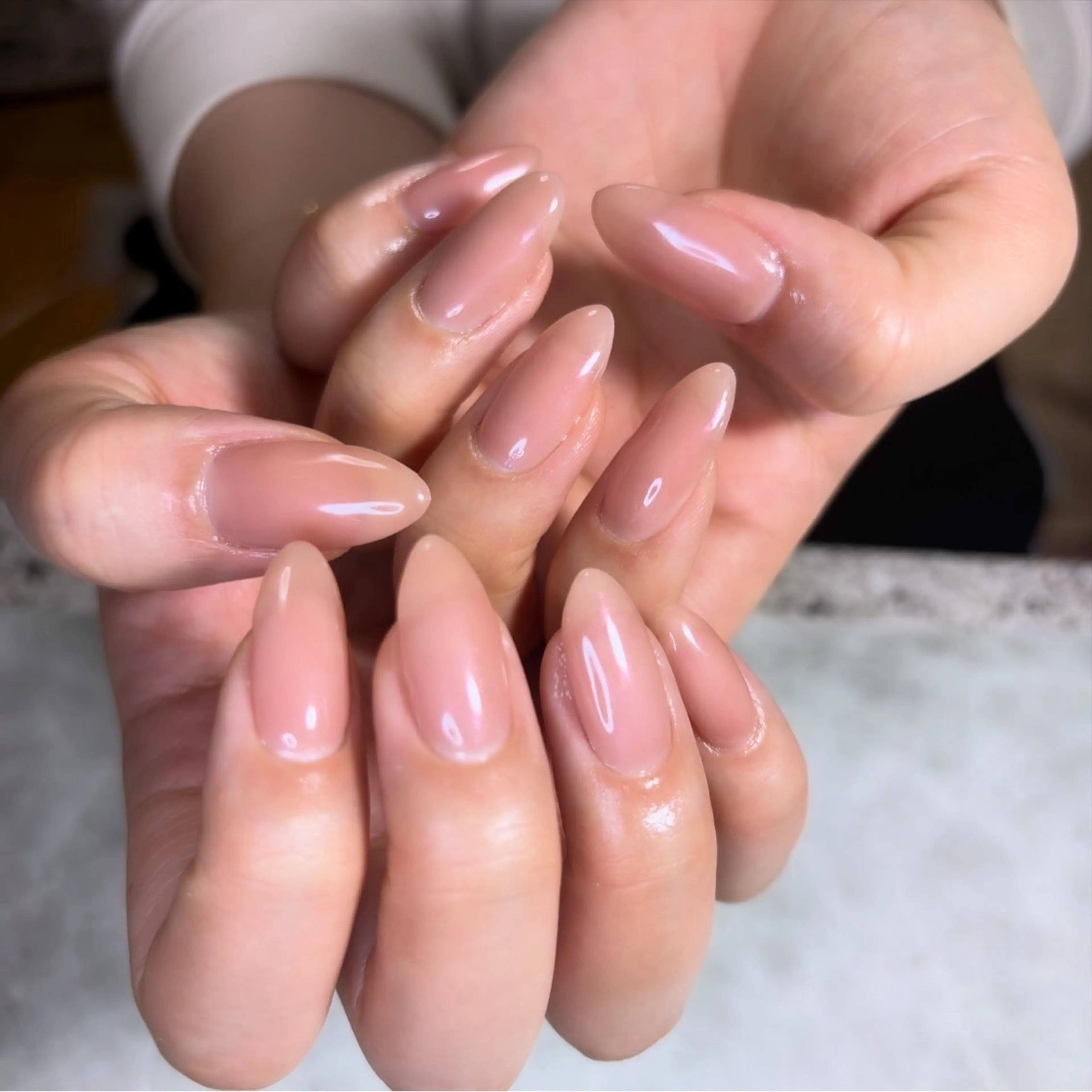 ネイル オーロラネイル ワンカラーネイル glowé Runaのネイルデザイン