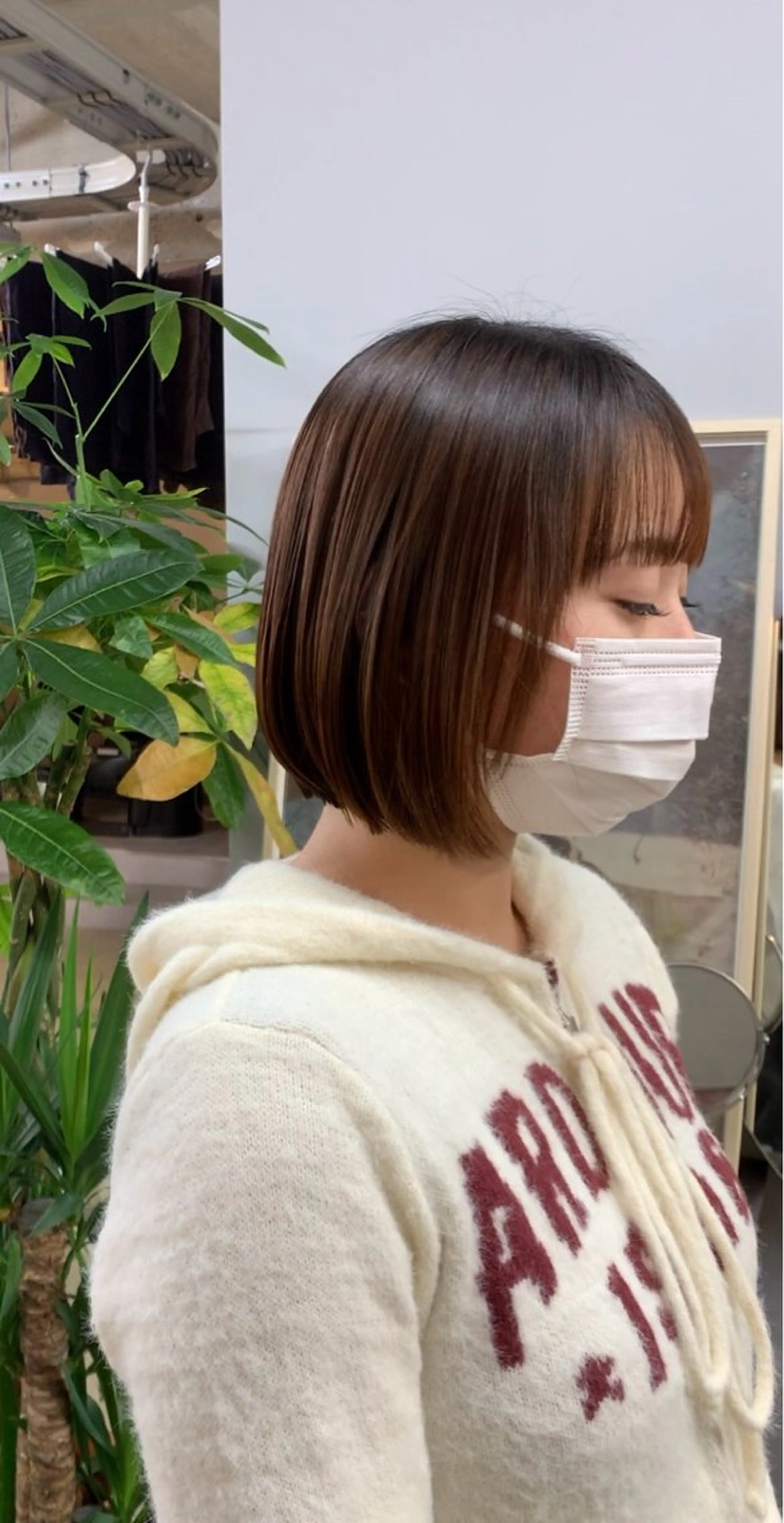 ミディアム ボブ カット ニシタニ コハルのヘアスタイル