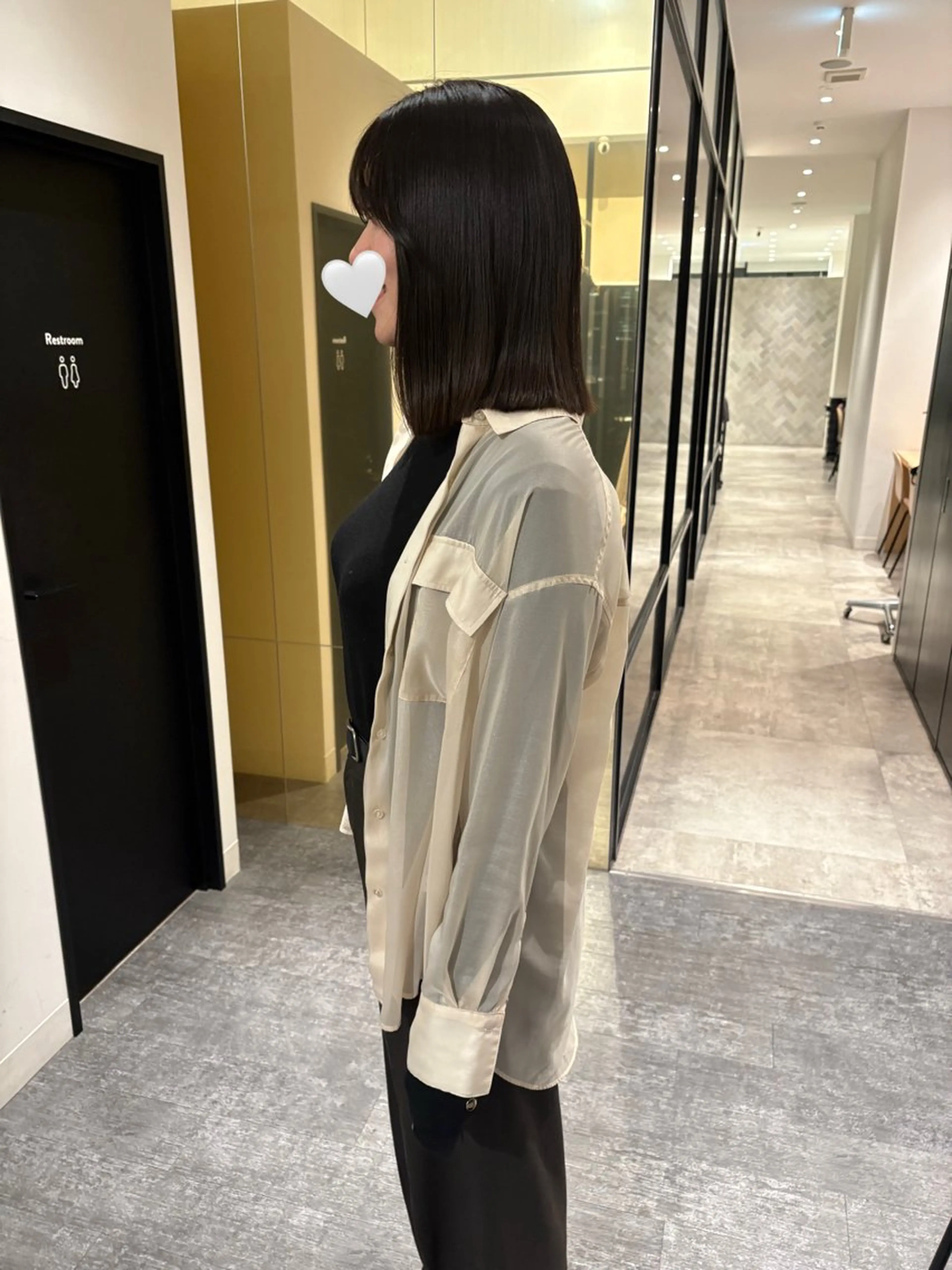 ミディアム カラー 透明感カラー グレージュ カット ヘアカラー mao ｜ 柔らか艶カラー🫧のヘアスタイル